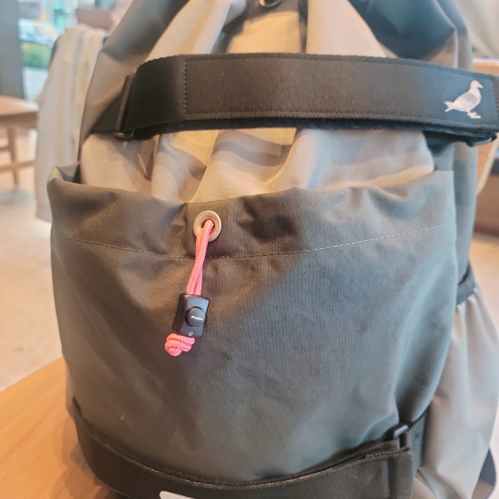 RAWROW X STAPLE String Backpack 931 착용 스타일 - 1