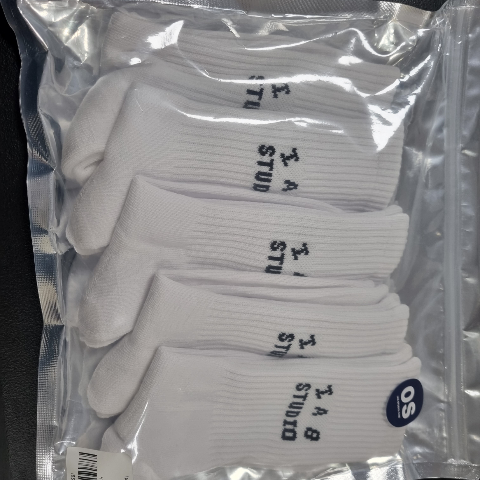 IAB Studio Socks White (5 Pack) 착용 스타일