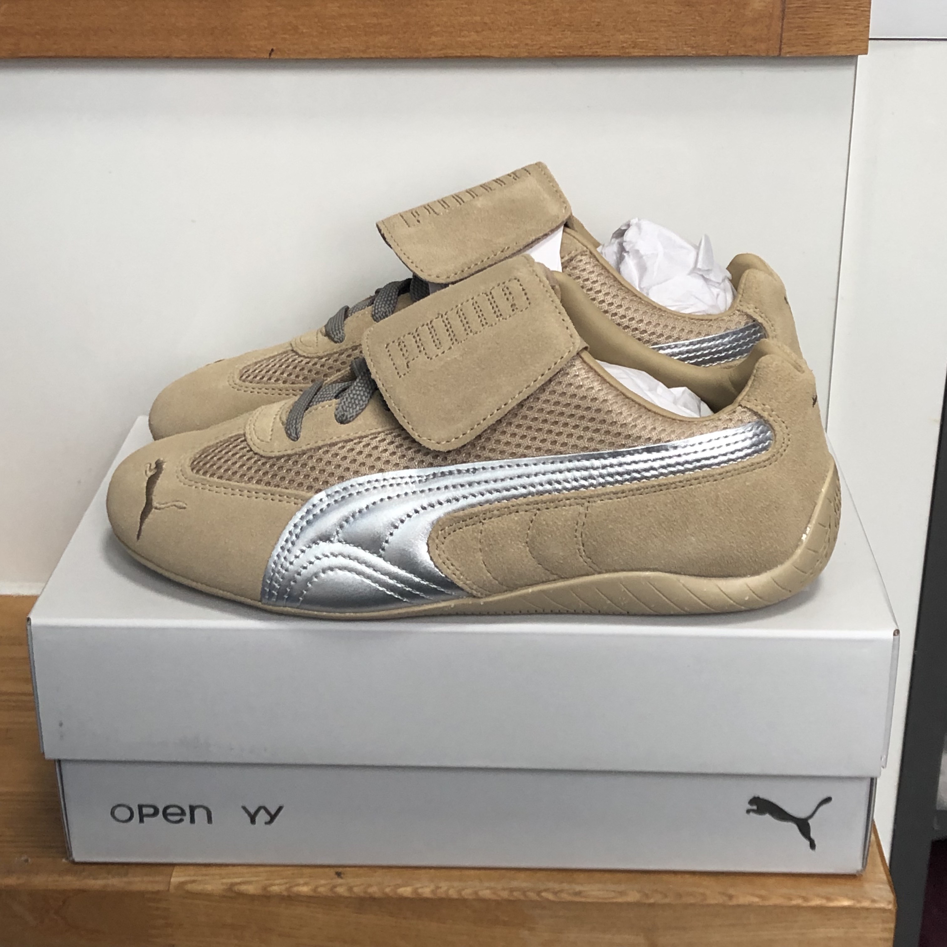Puma x Open Yy Speedcat Prairie Tan Matte Silver 착용 스타일