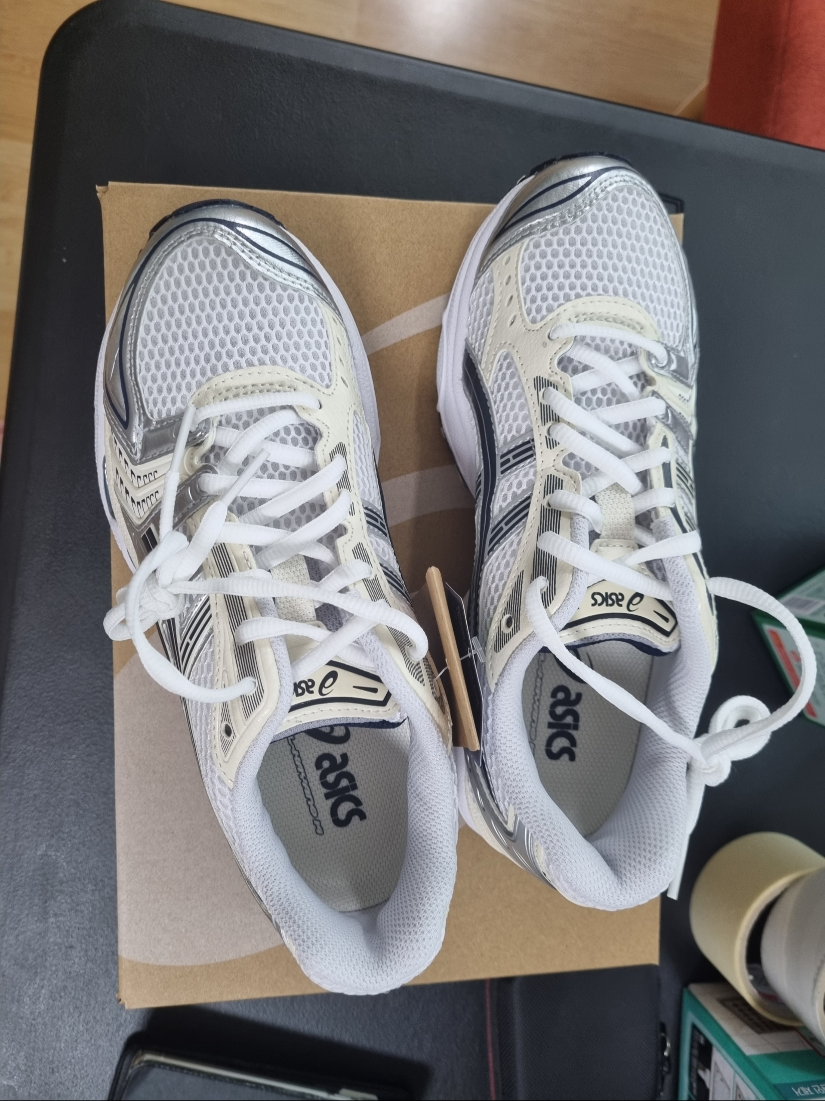 (W) Asics Gel-Kayano 14 White Midnight 착용 스타일