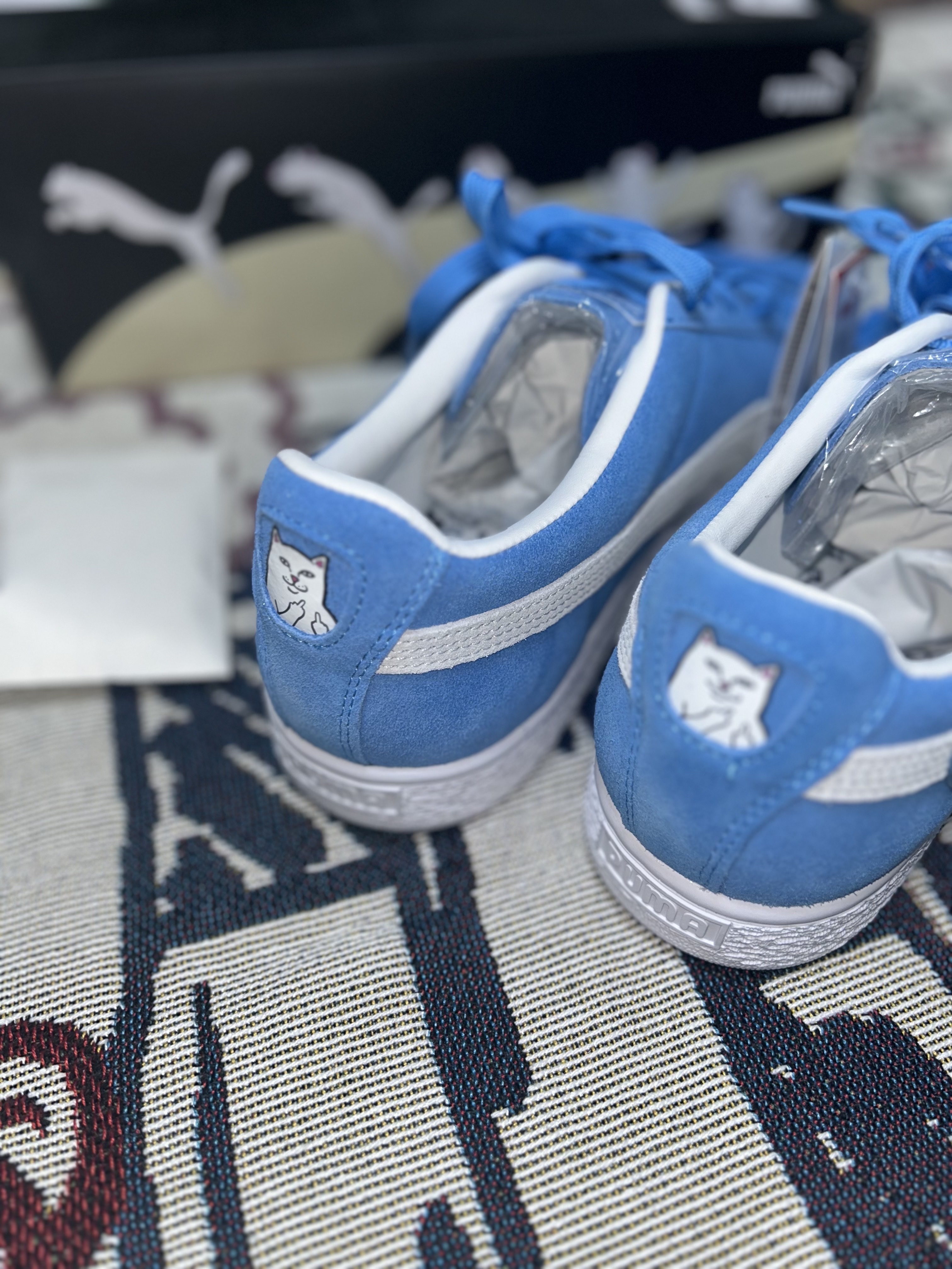 Puma x RIPNDIP Suede Regal Blue White 착용 스타일 - 3