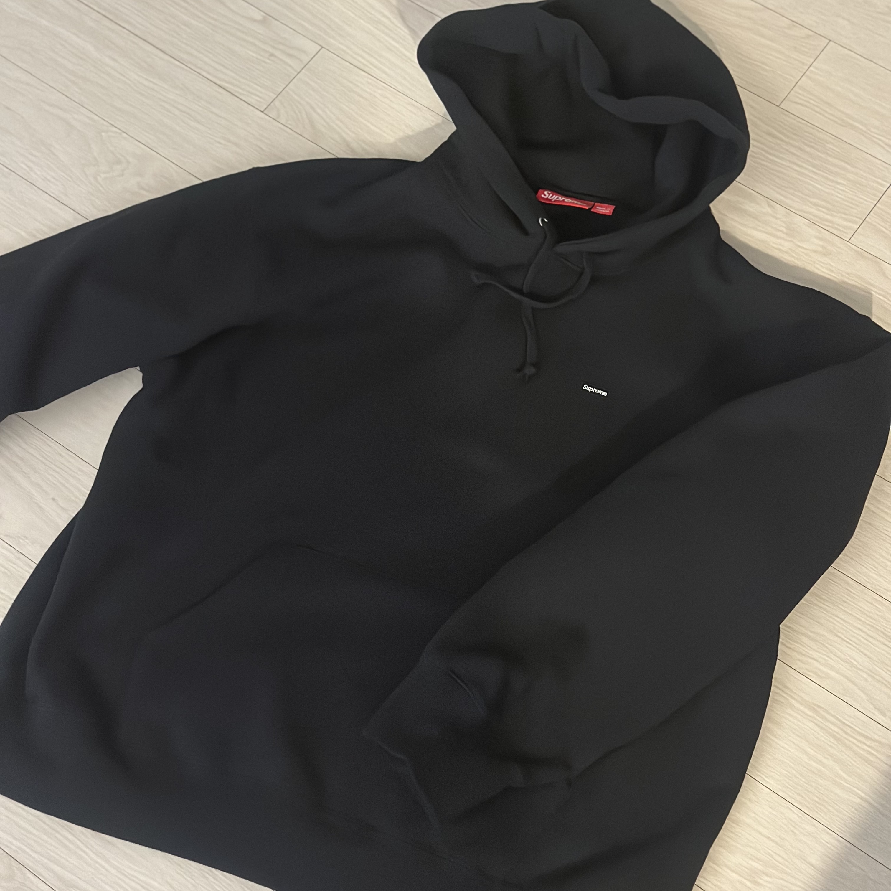 Supreme Small Box Hooded Sweatshirt Black - 24SS 착용 스타일 - 1