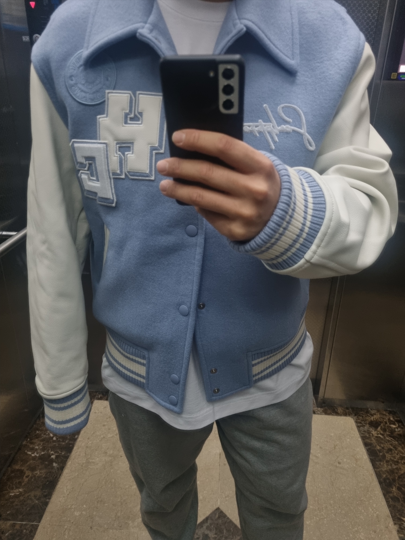 Solid Homme Sculpture Varsity Jumper Blue 착용 스타일