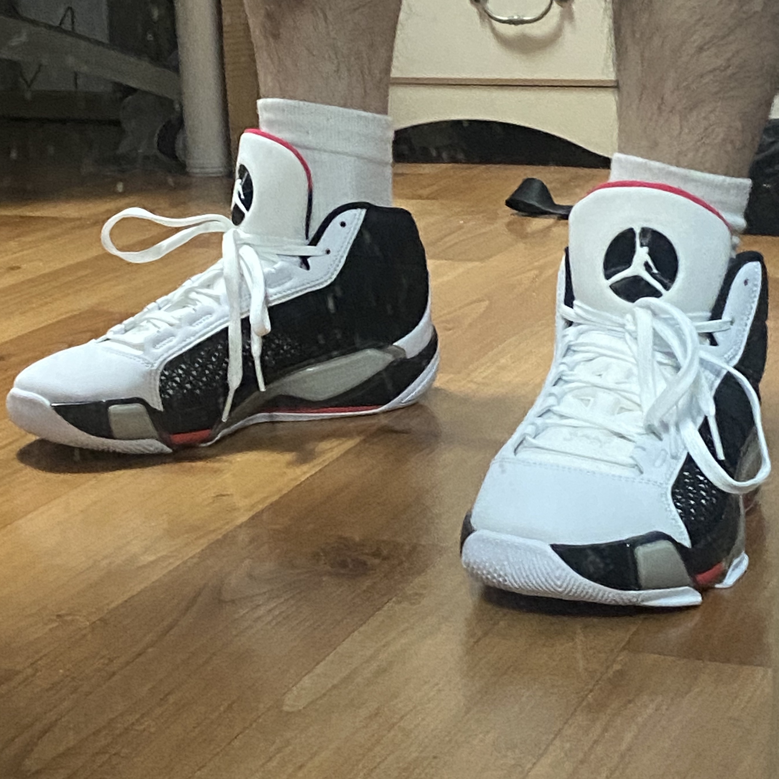 Jordan XXXVIII PF White Siren Red 착용 스타일 - 2