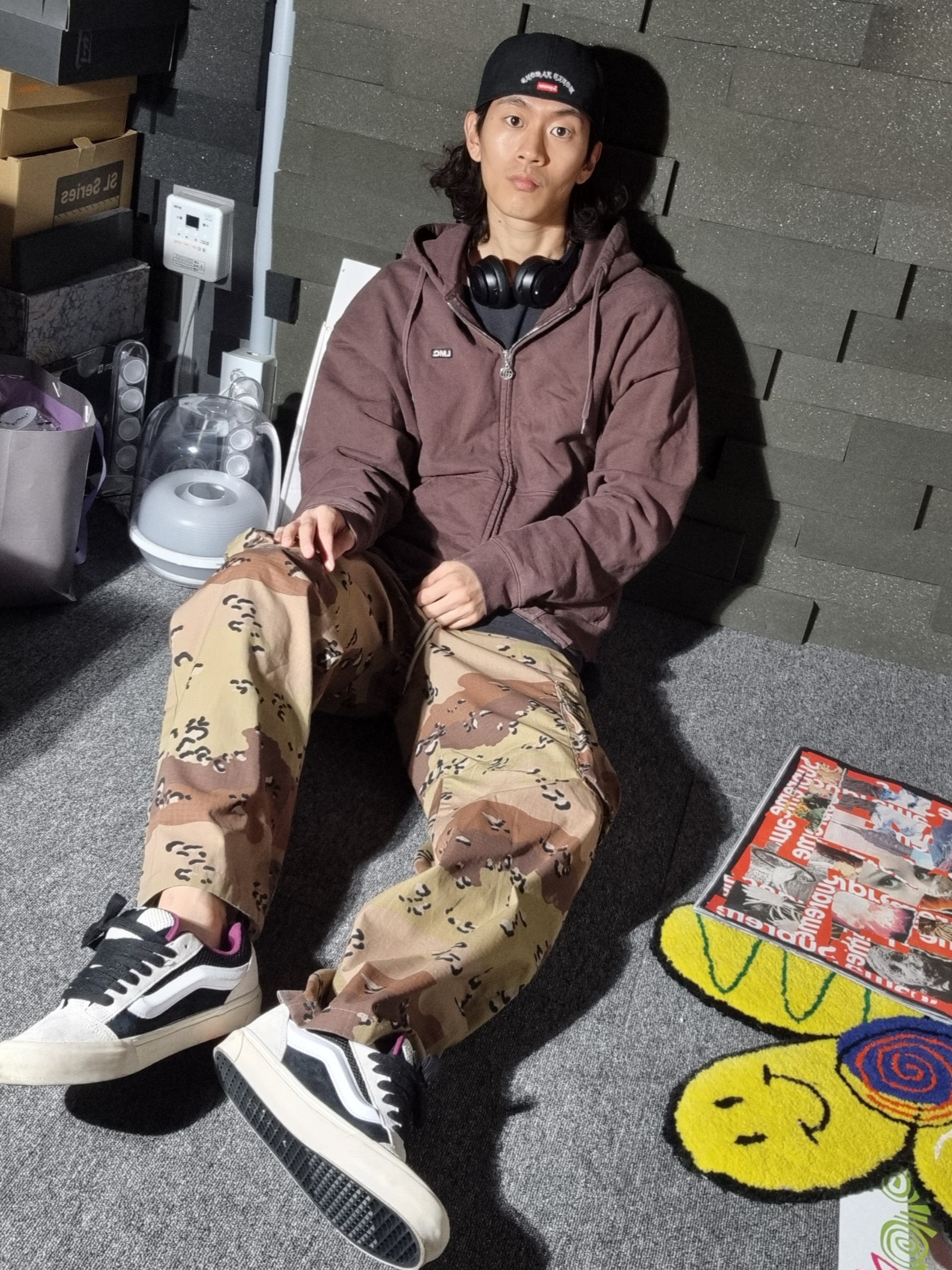 Supreme Gold Cross S Logo New Era Black - 24SS, Vans Vault Knu-Skool VLT Devil's Details White 착용 스타일