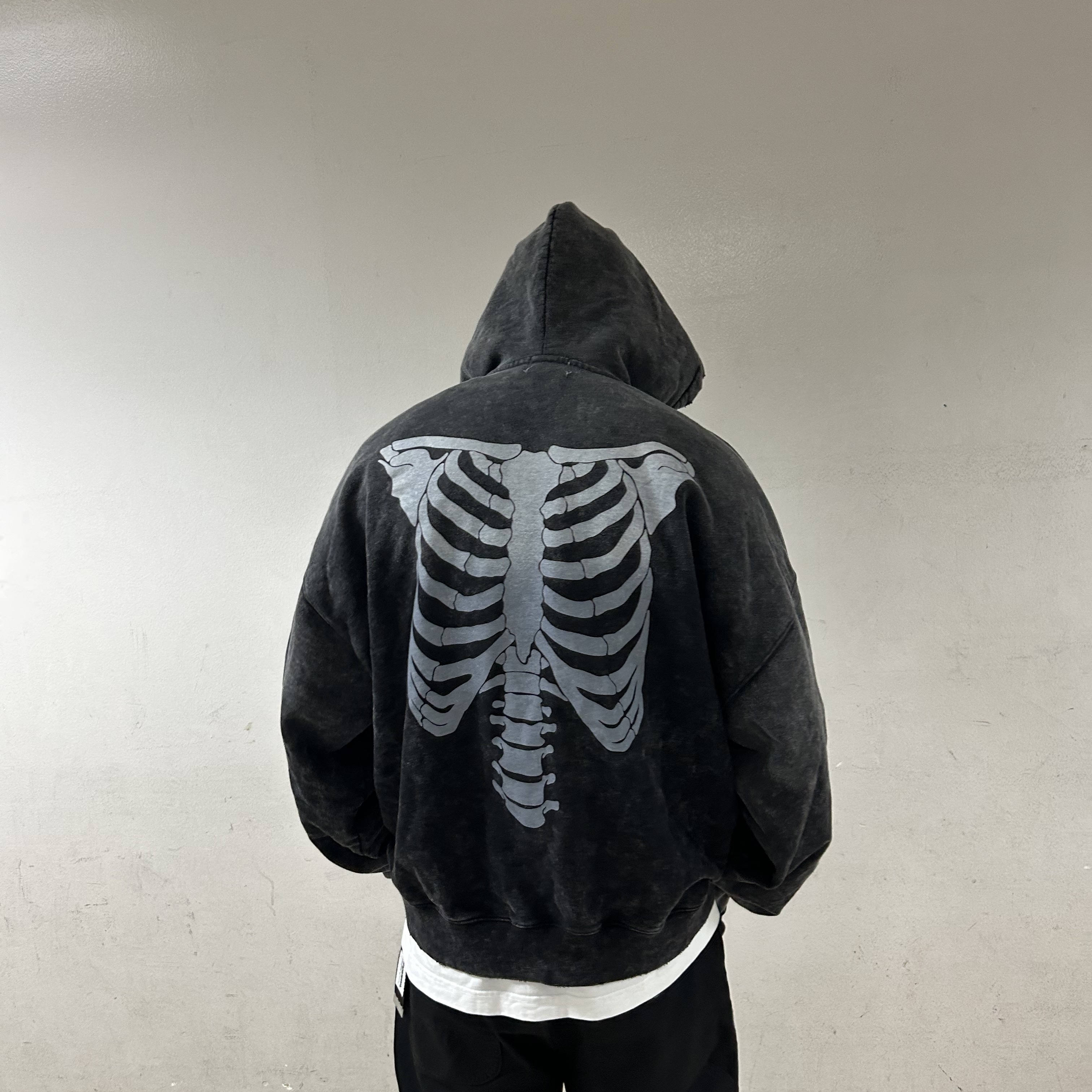 Maison Mihara Yasuhiro Wayne OG Sole Effect Canvas Low-top Sneakers Black, Human Made Carabiner 70mm Silver 착용 스타일 - 2