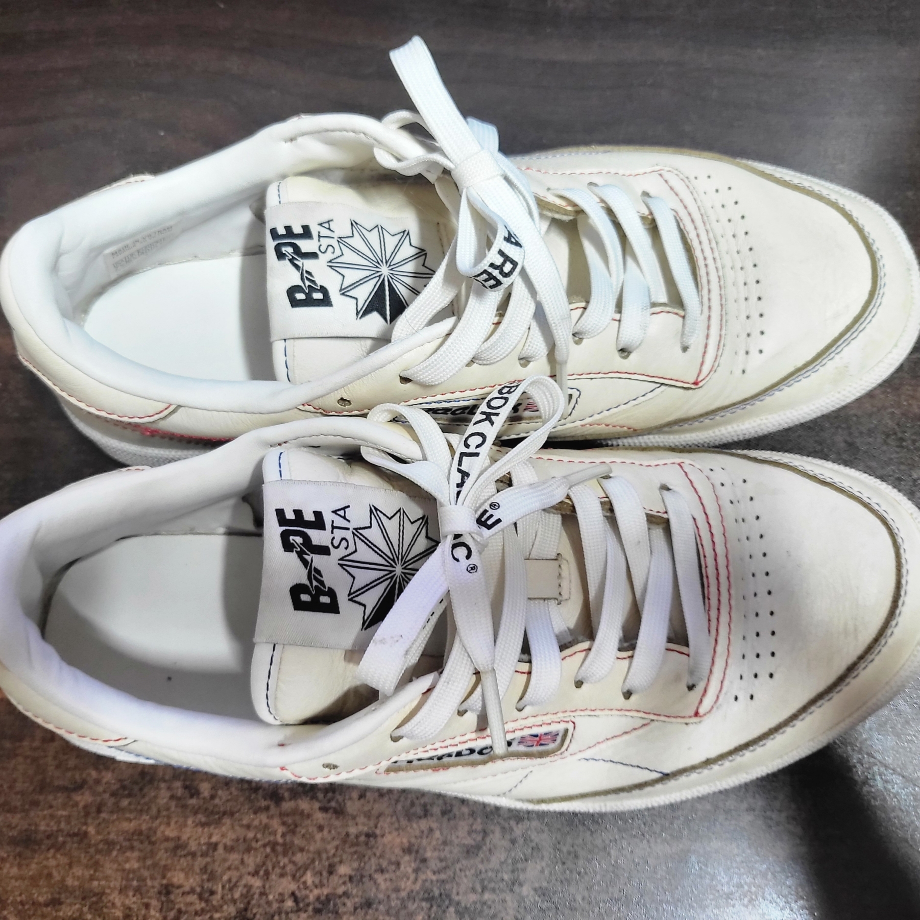 Reebok x BAPE Club C 85 White Contrast Stitch 착용 스타일 - 3
