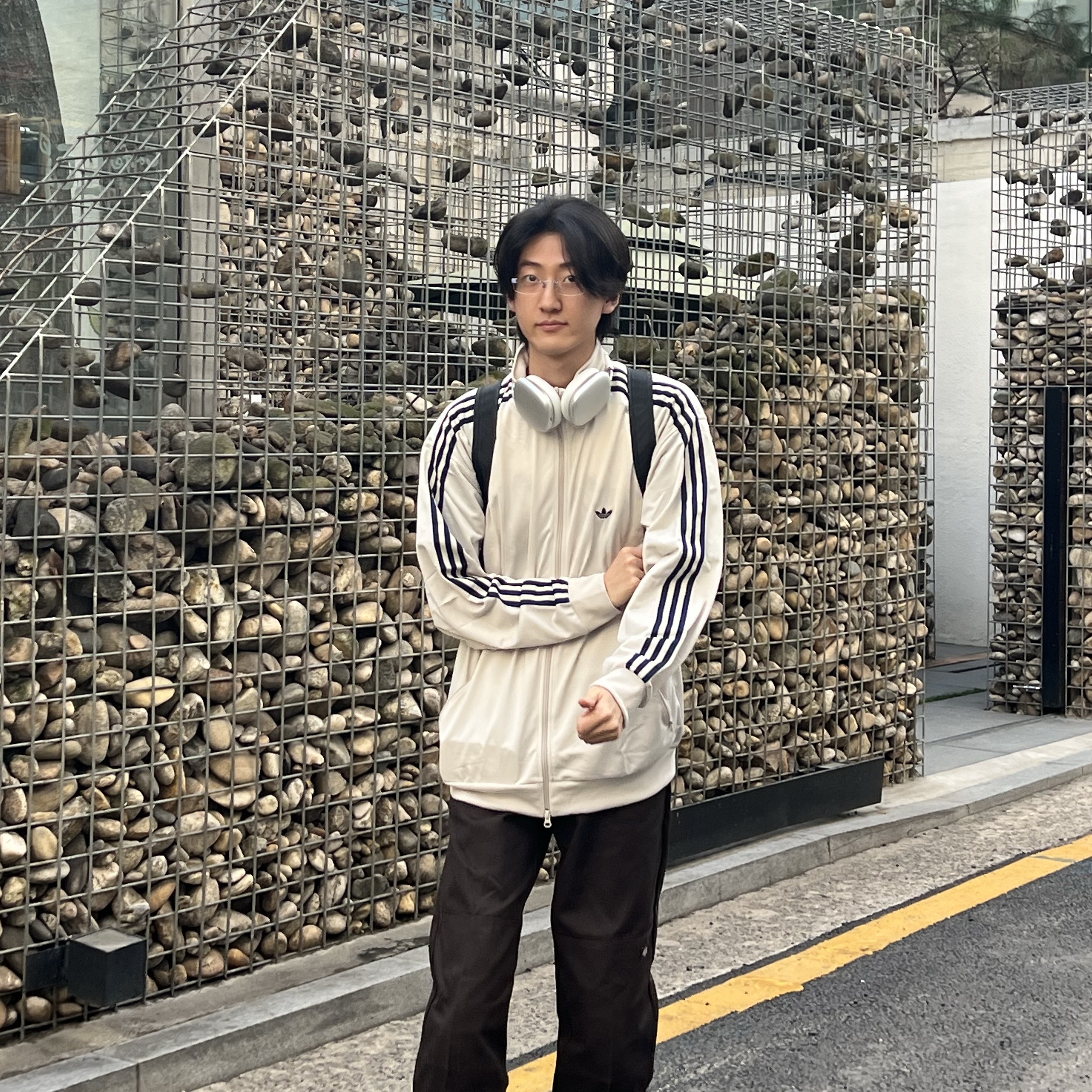 Adidas Originals Beckenbauer Track Top Bliss - KR Sizing, Apple AirPods Max Lightning Silver (Korean Ver.) 착용 스타일 - 2