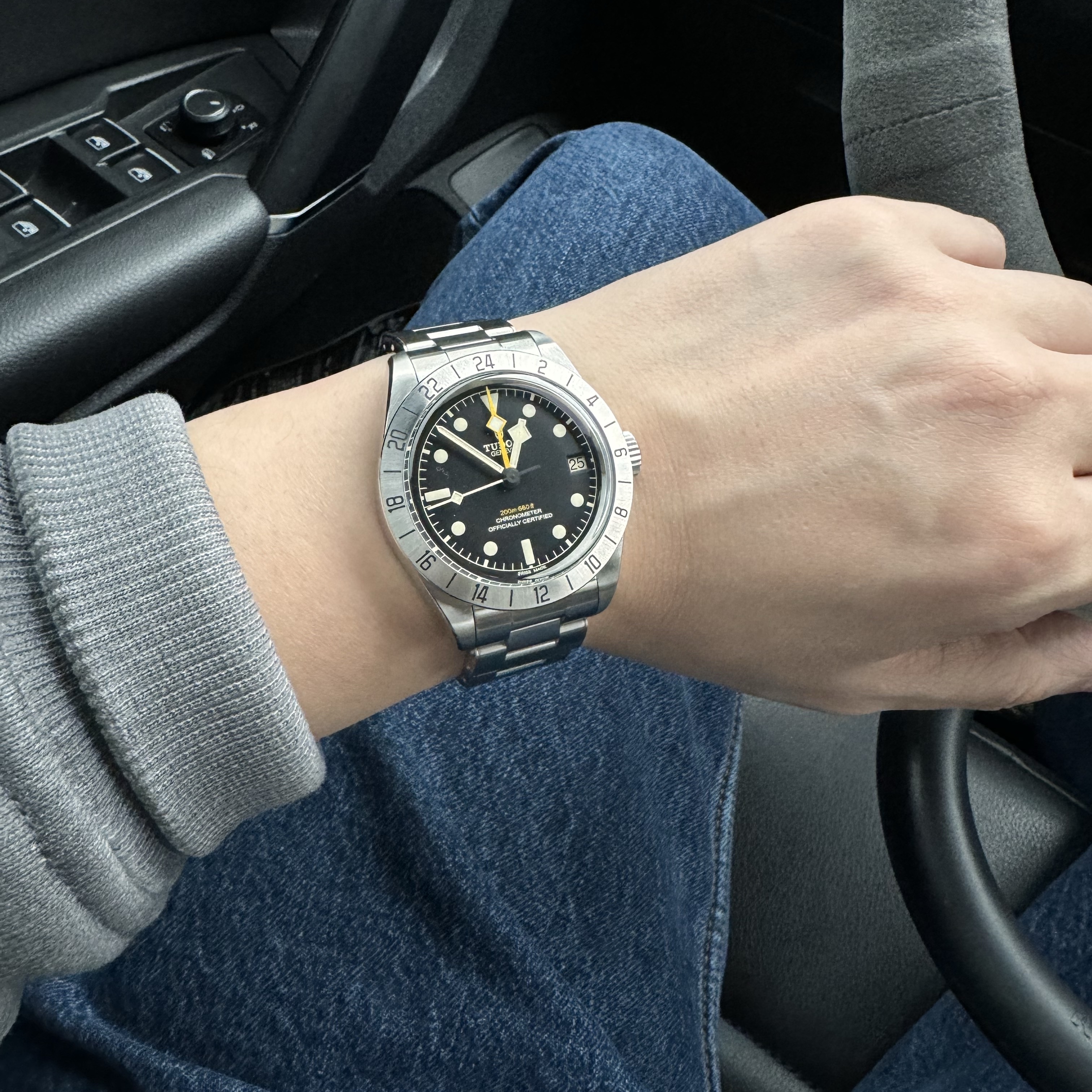 Tudor Black Bay Pro MT5652 Riveted Steel Bracelet Black 착용 스타일