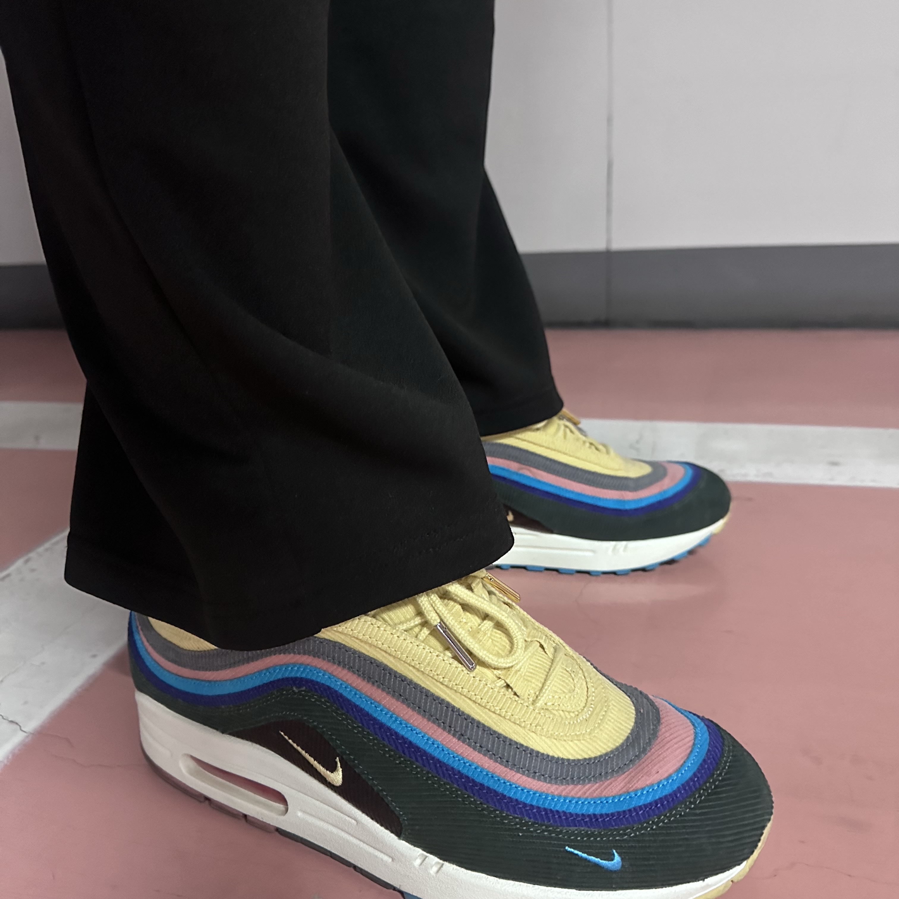 Nike x Sean Wotherspoon Air Max 1/97 착용 스타일 - 2