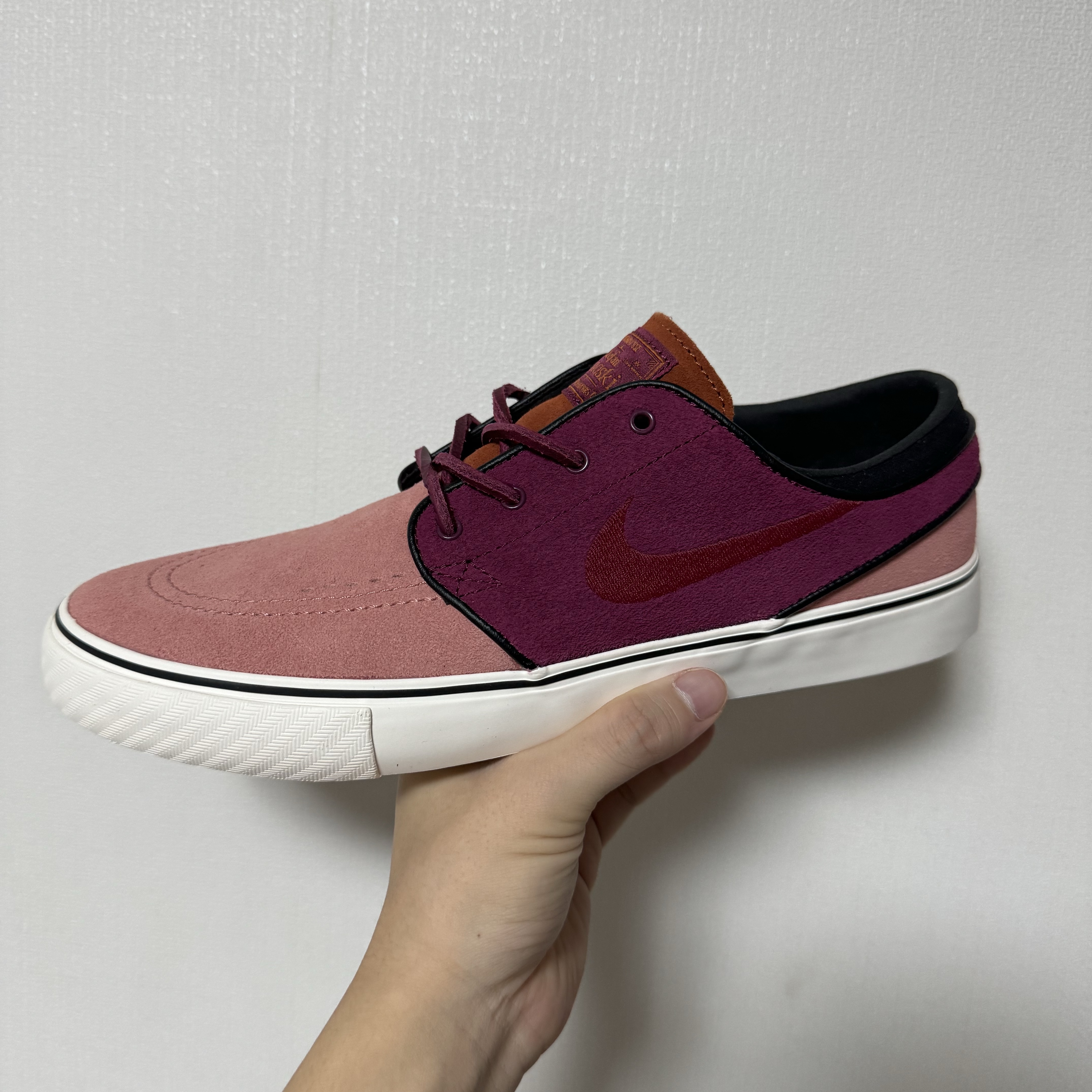 Nike SB Zoom Stefan Janoski OG+ Red Stardust and Rosewood 착용 스타일 - 2