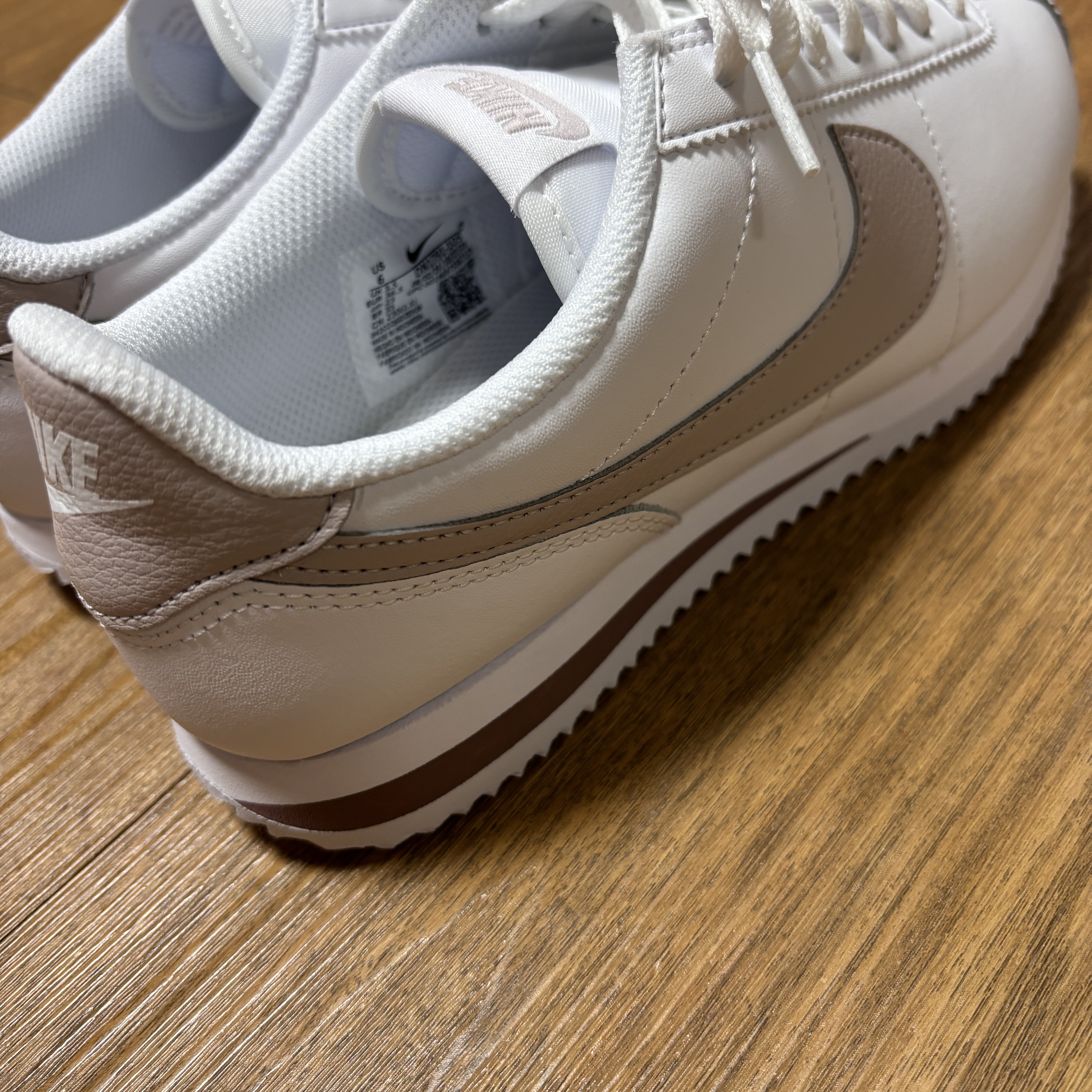 (W) Nike Cortez White Platinum Violet 착용 스타일 - 1