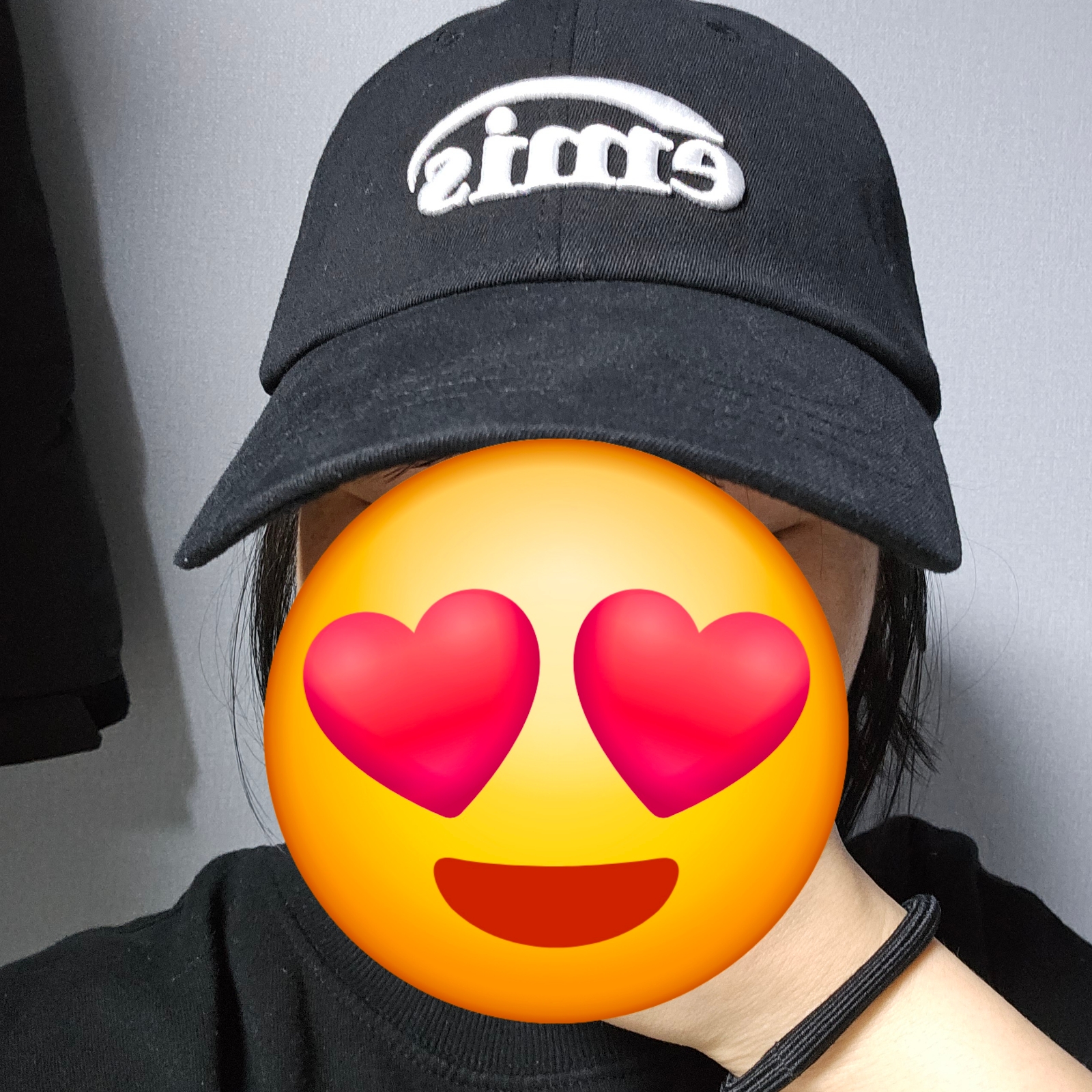 Emis New Logo Emis Cap Black 착용 스타일 - 2