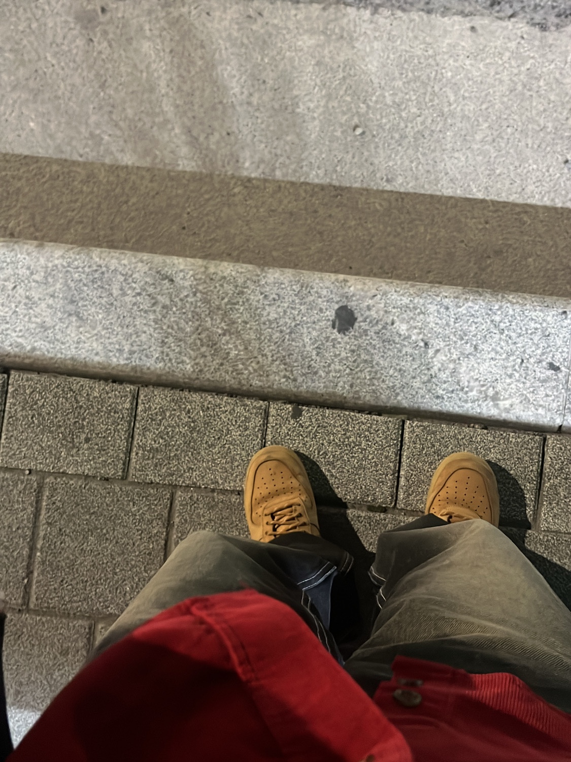 Nike Air Force 1 '07 WB Flax 착용 스타일