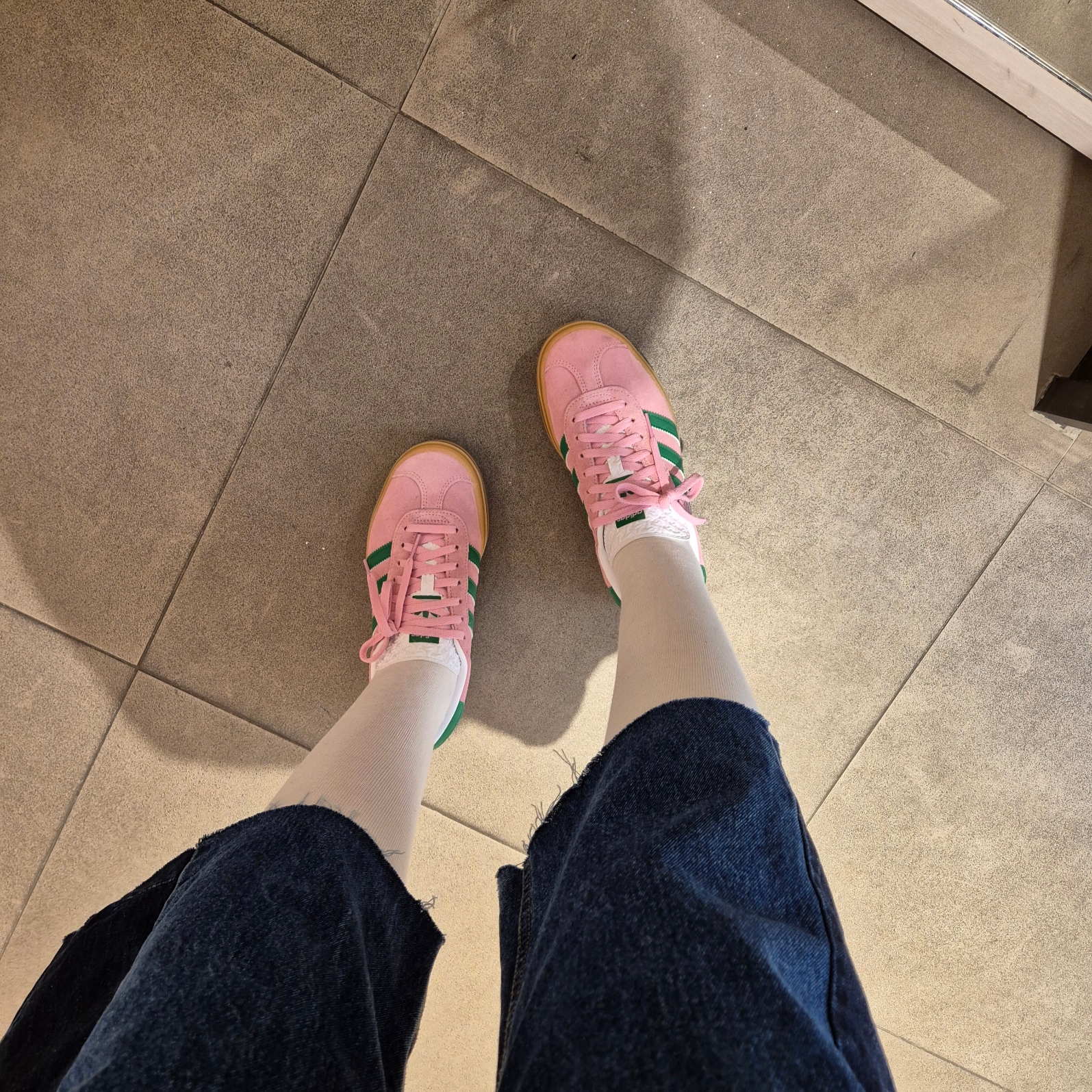 (W) Adidas Gazelle Bold True Pink Green 착용 스타일