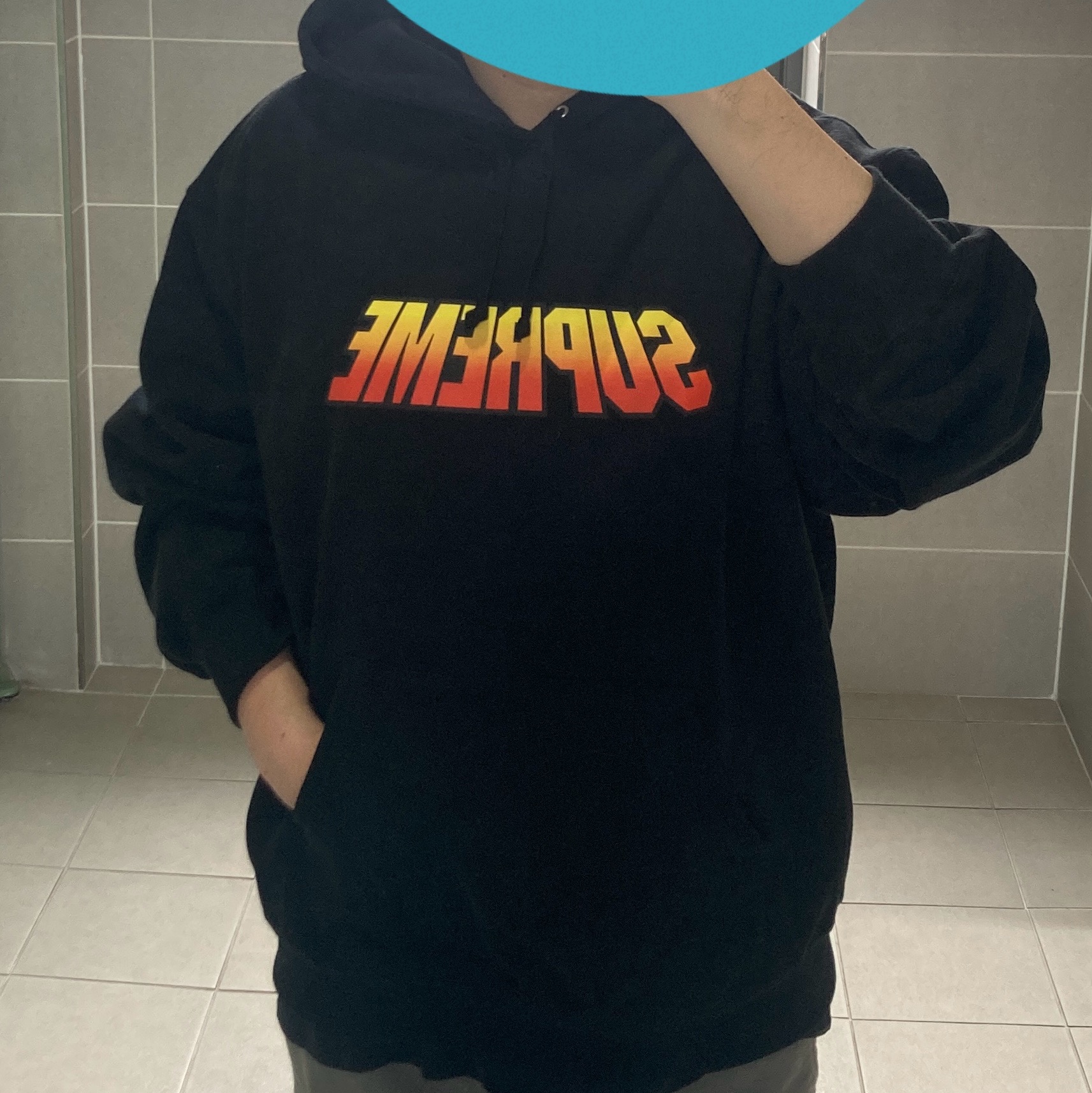 Supreme Gradient Hooded Sweatshirt Black - 24SS 착용 스타일