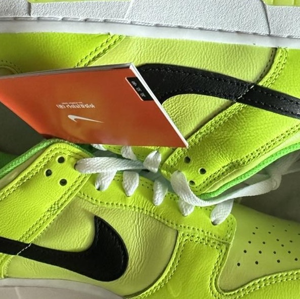Nike Dunk Low Volt 착용 스타일