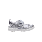 (Kids) New Balance Freedle 920 Sandal Silver