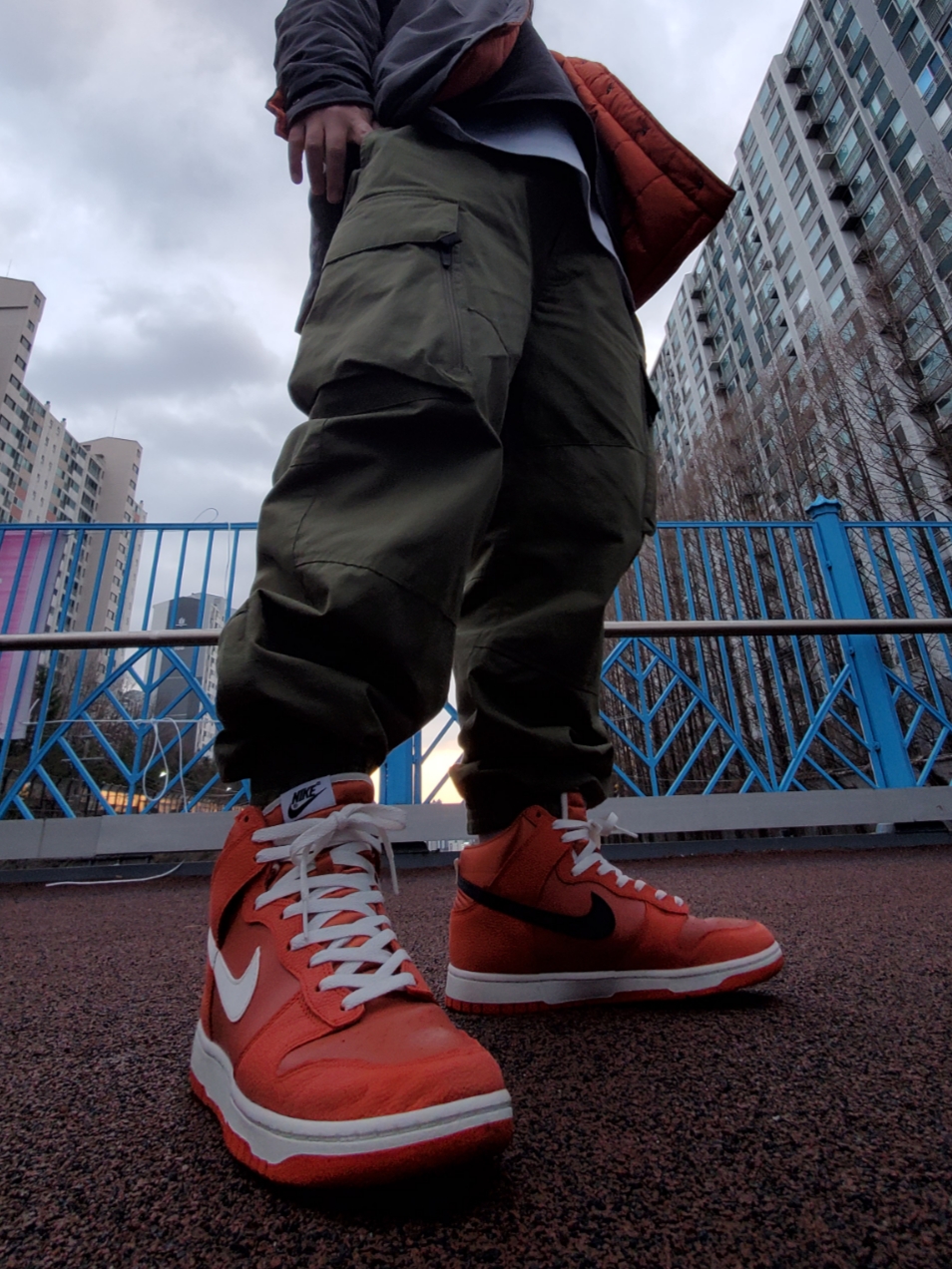 Nike Dunk High Retro PRM EMB One Game 착용 스타일 - 2