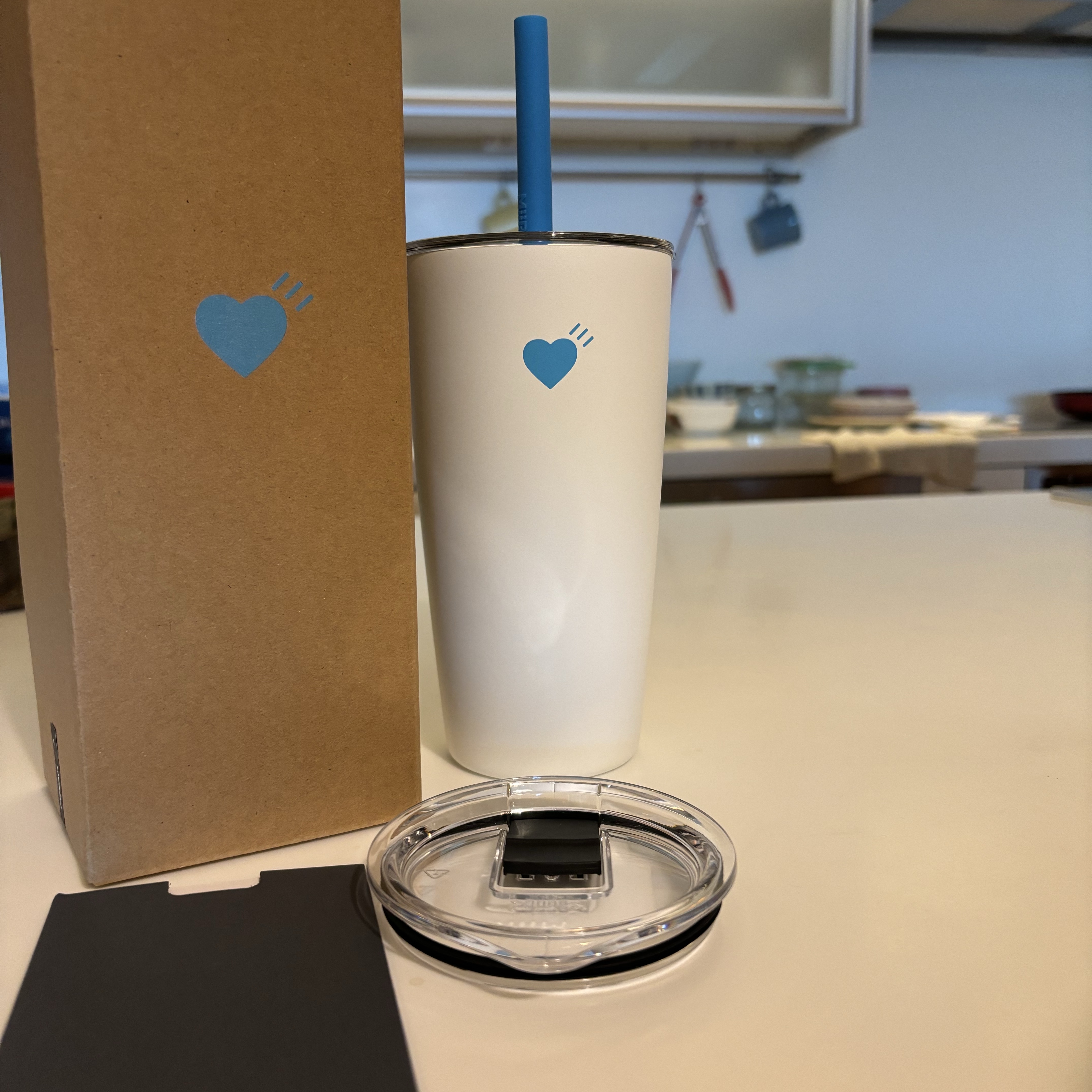 Human Made x Blue Bottle Coffee Commuter Cup White 착용 스타일 - 1