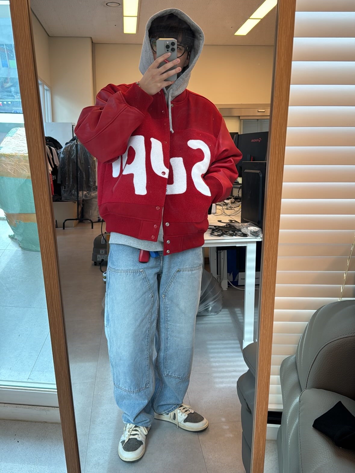 Supreme Big Logo Chenille Varsity Jacket Red - 24SS, Supreme Double Knee Painter Pant Washed Blue - 23SS 착용 스타일
