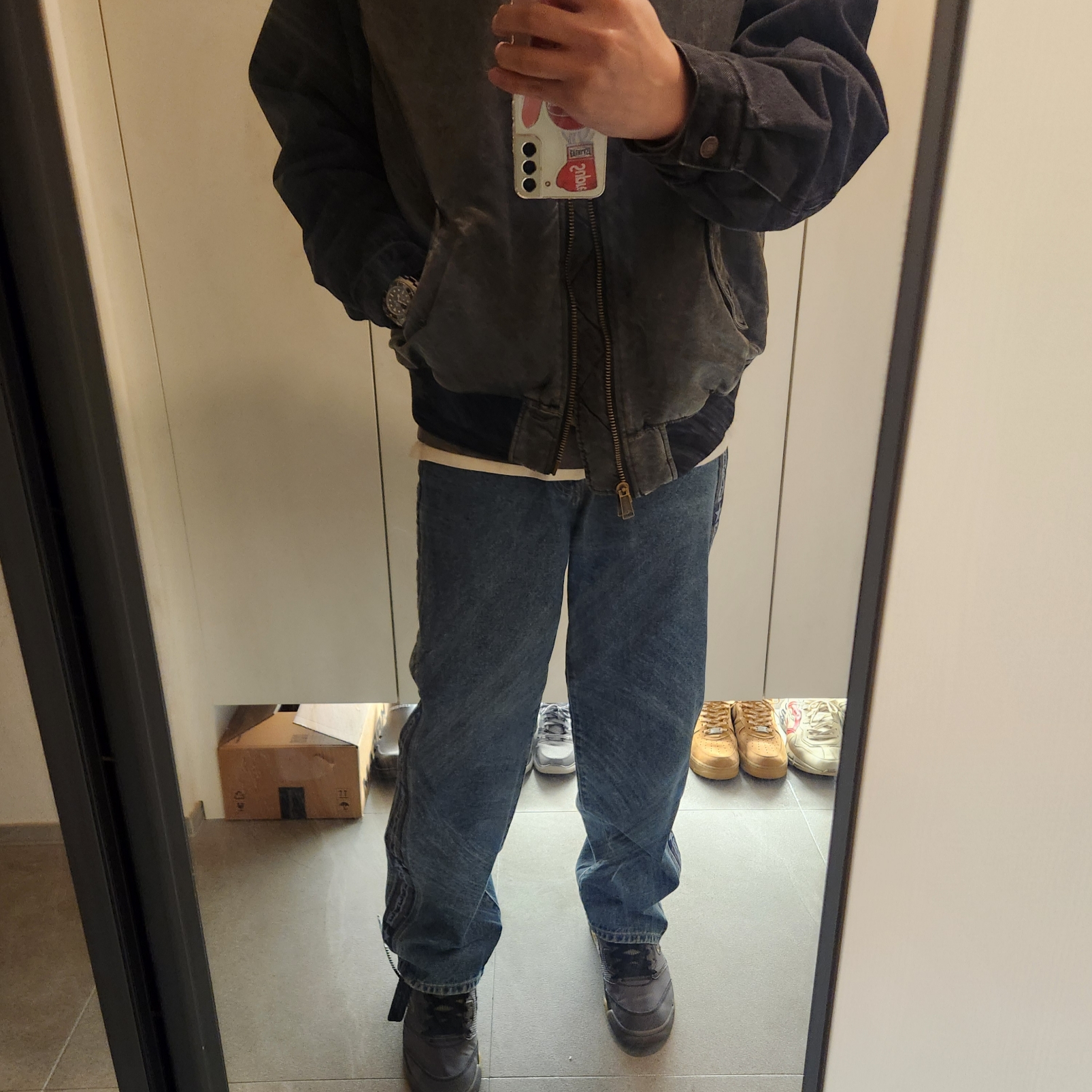 Supreme Snap Off Baggy Jean Washed Blue - 23FW, Jordan 5 x Off-White Retro SP Black Muslin 착용 스타일 - 2