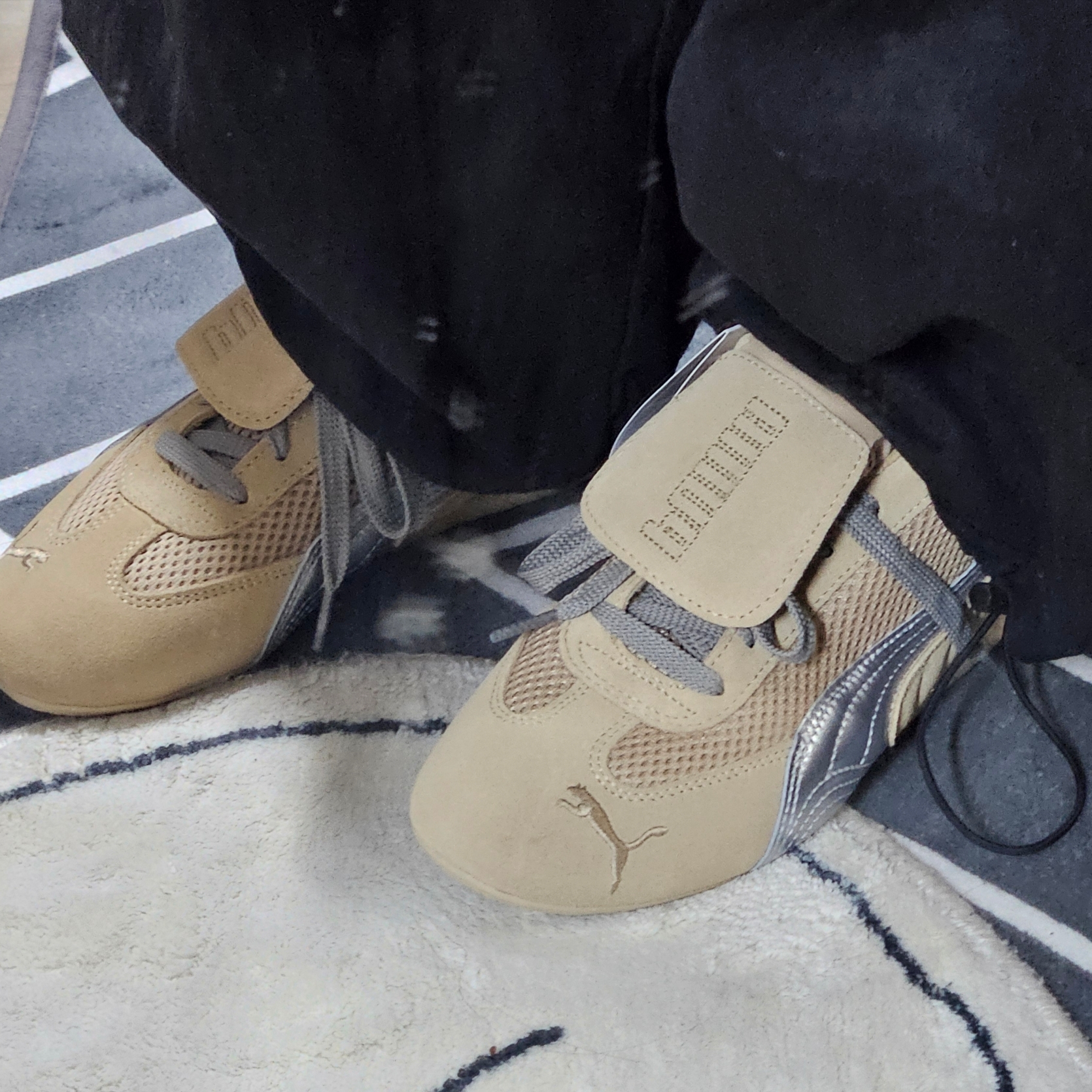 Puma x Open Yy Speedcat Prairie Tan Matte Silver 착용 스타일 - 2
