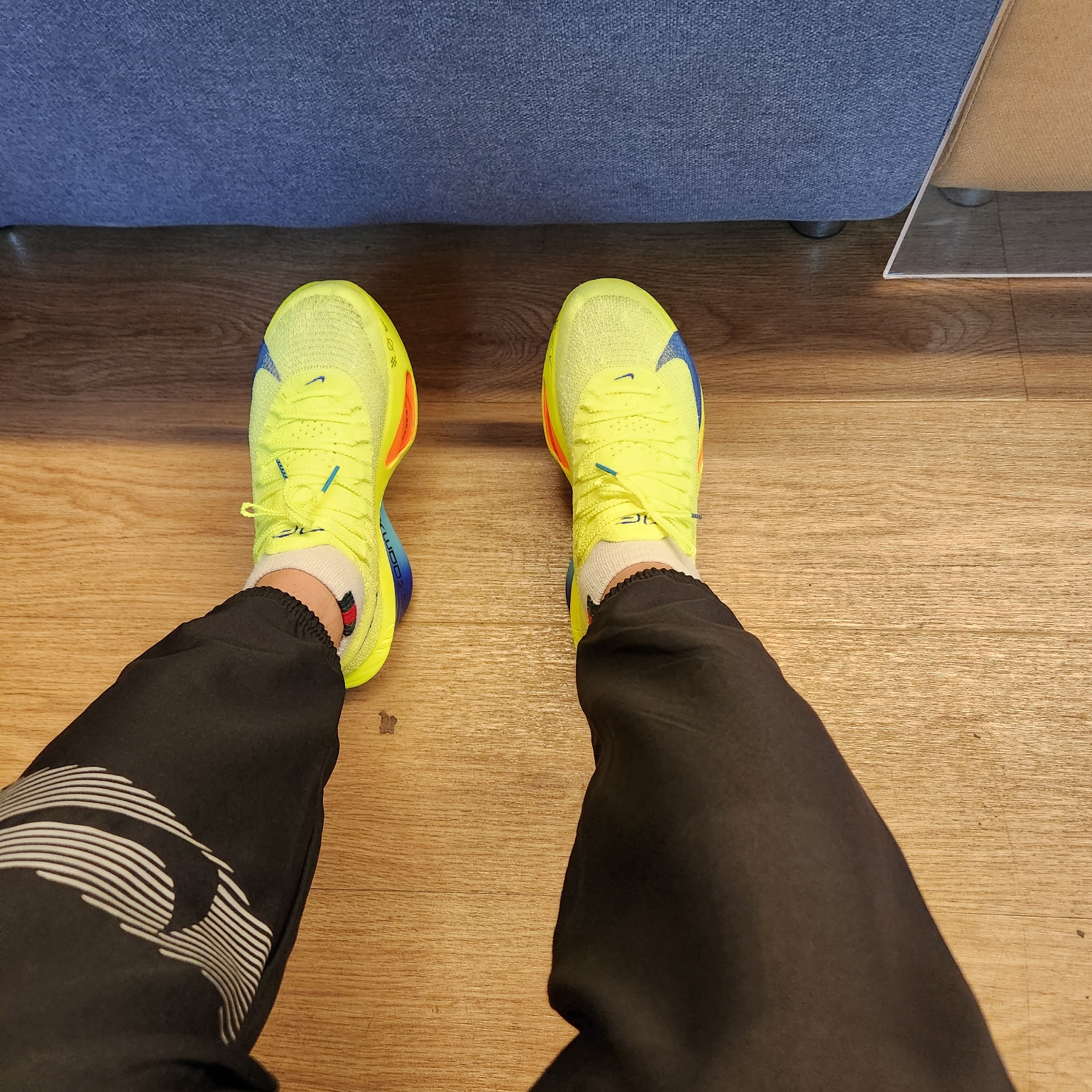 (W) Nike Air Zoom Alphafly Next% 3 Volt 착용 스타일 - 1