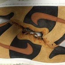 Nike Dunk High Retro PRM Dark Curry 착용 스타일