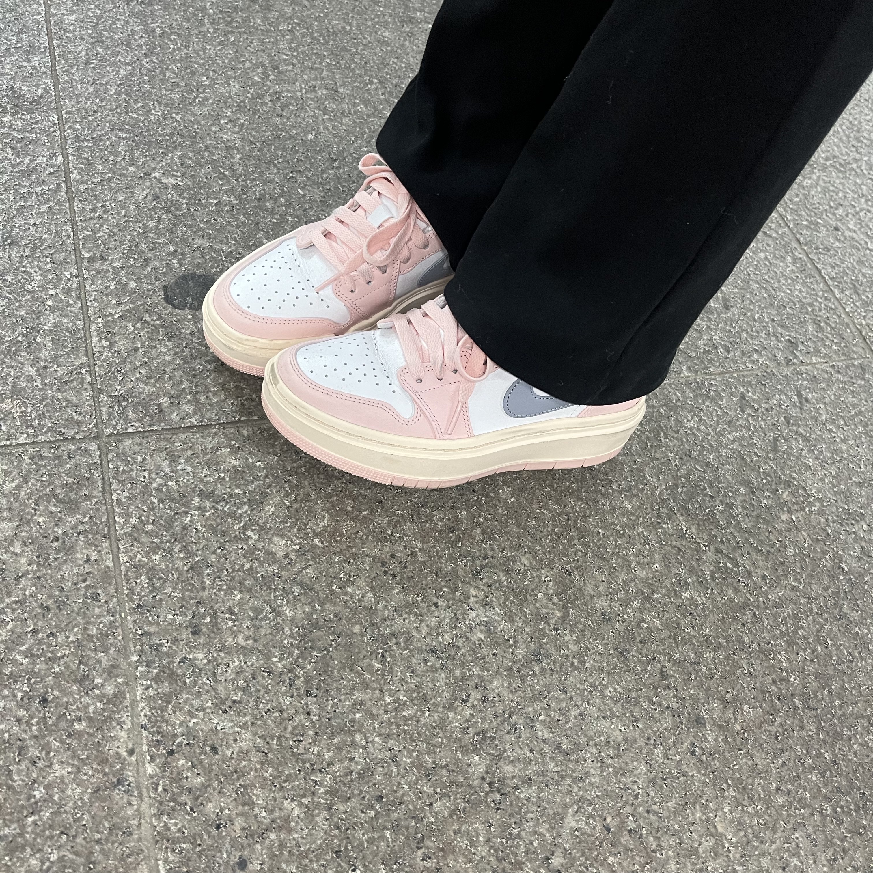 (W) Jordan 1 Elevate Low Atmosphere 착용 스타일 - 2