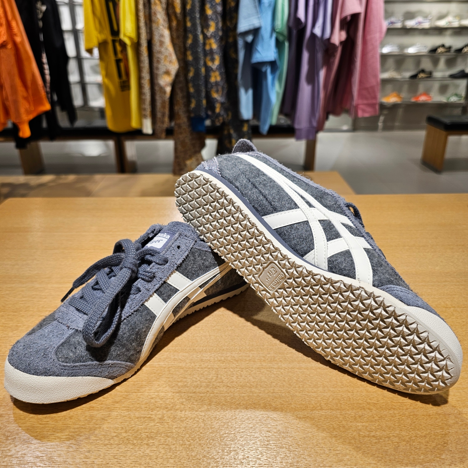Onitsuka Tiger Mexico 66 Metropolis Cream 착용 스타일 - 4