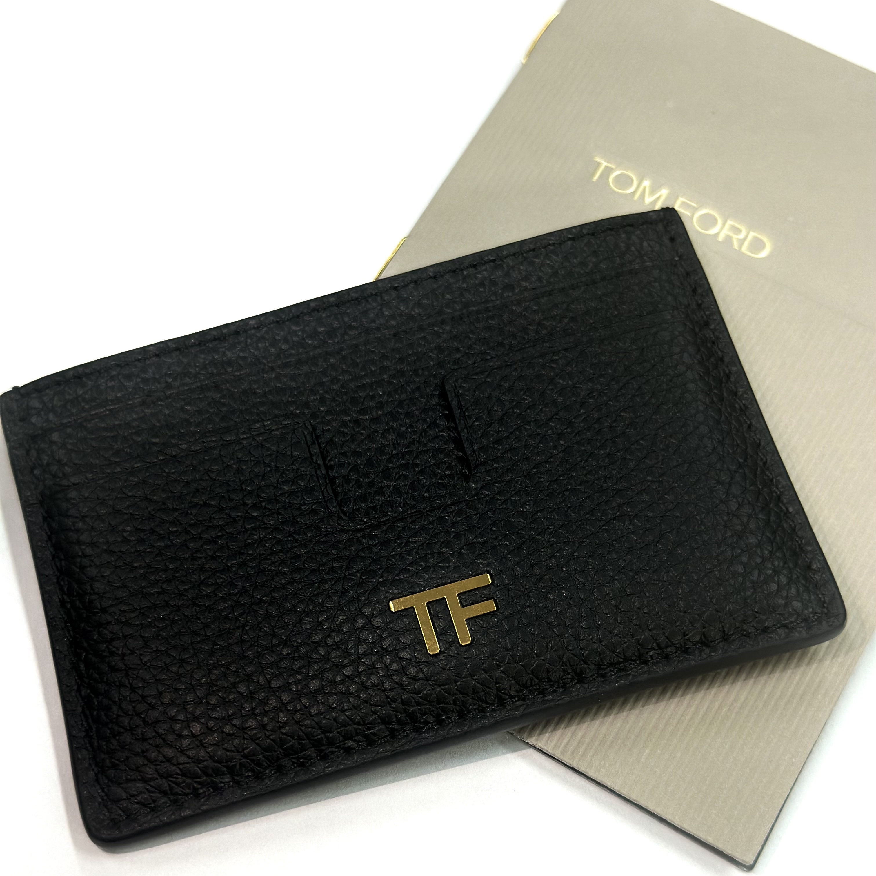 Tom Ford Leather TF Card Holder Black 착용 스타일