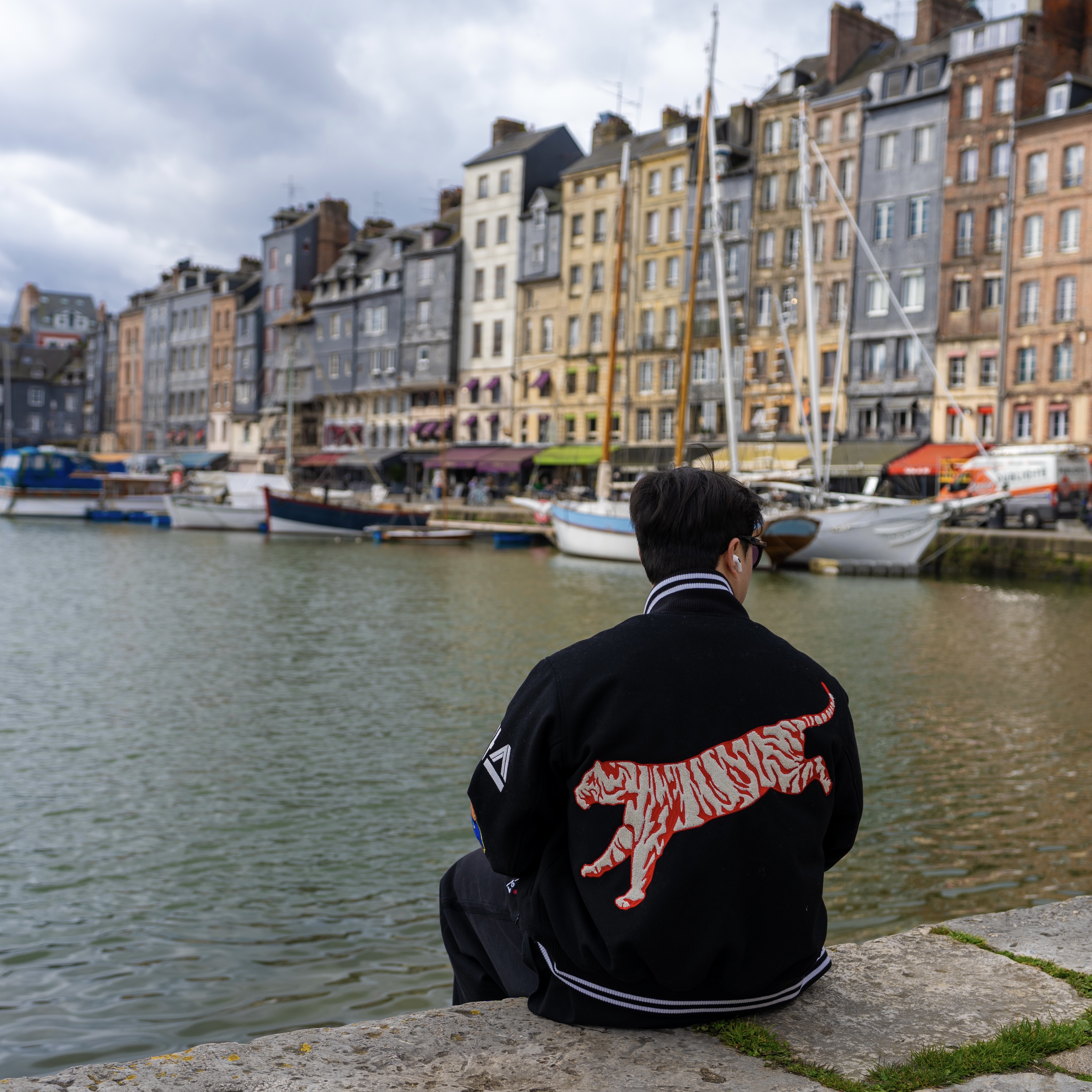 Palace Korea Varsity Jacket Black - 24SS 착용 스타일 - 6