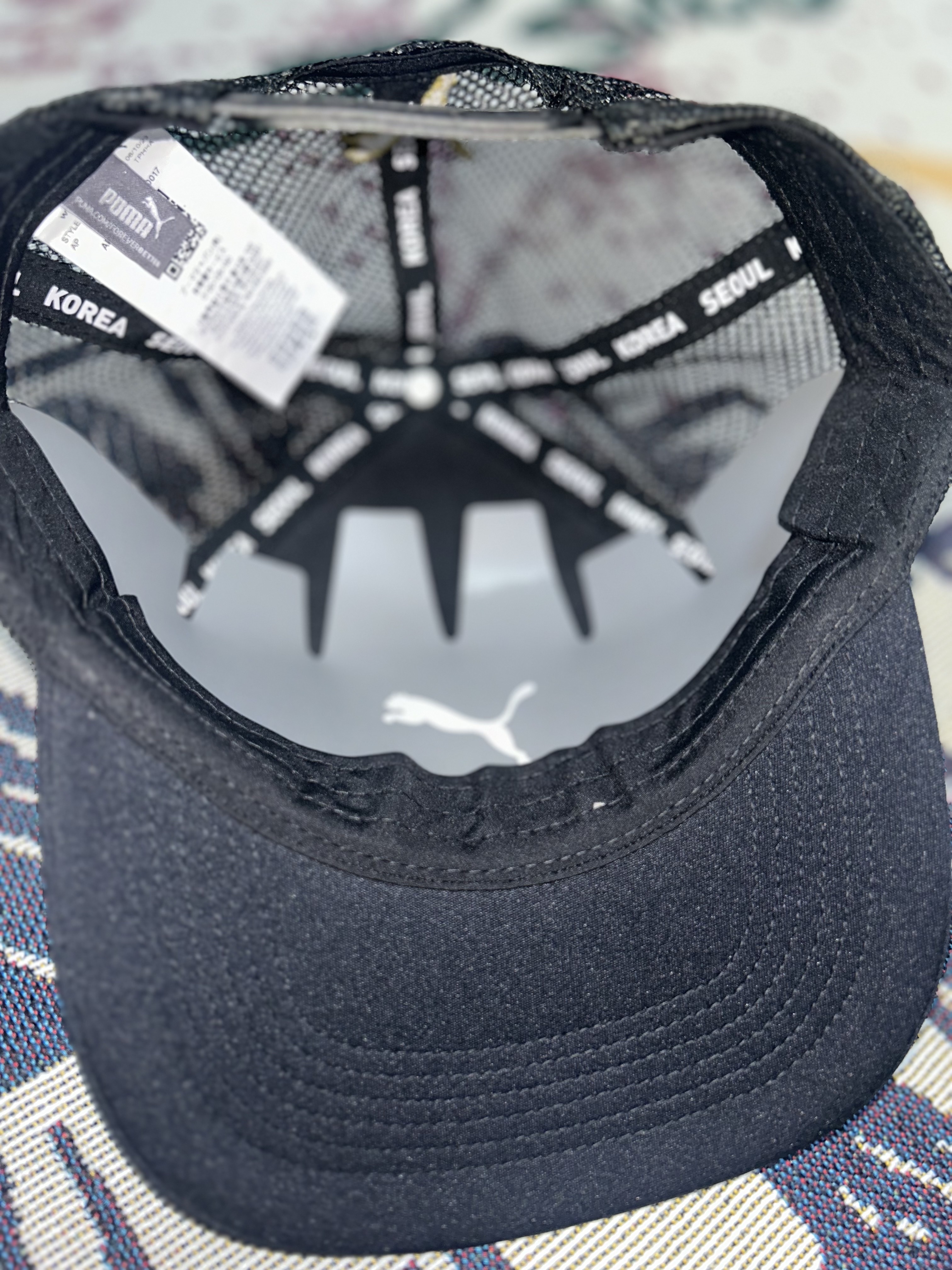 Gen.G Esports Logo Trucker Cap Warm White 착용 스타일 - 4