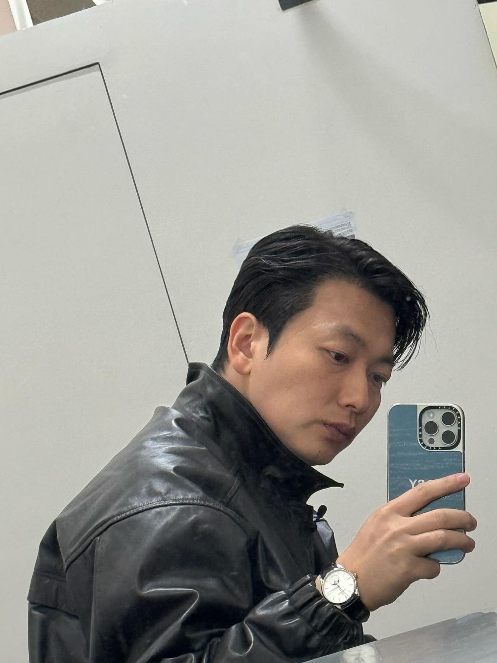 Covernat Vegan Leather Trucker Jacket Black, Gucci Leather Bomber Jacket Black 착용 스타일 - 3