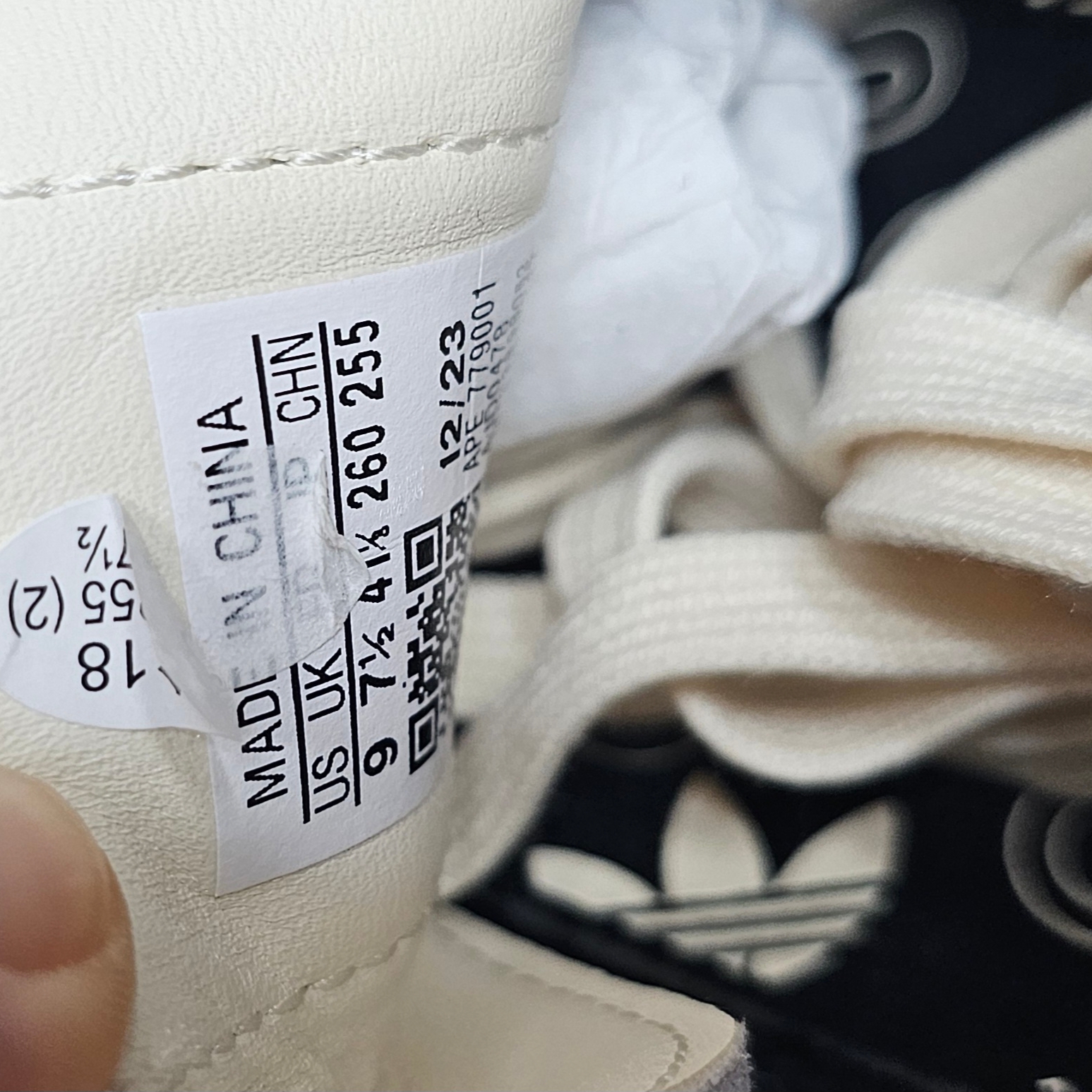 (W) Adidas Samba OG Cream White Core Black 착용 스타일 - 3