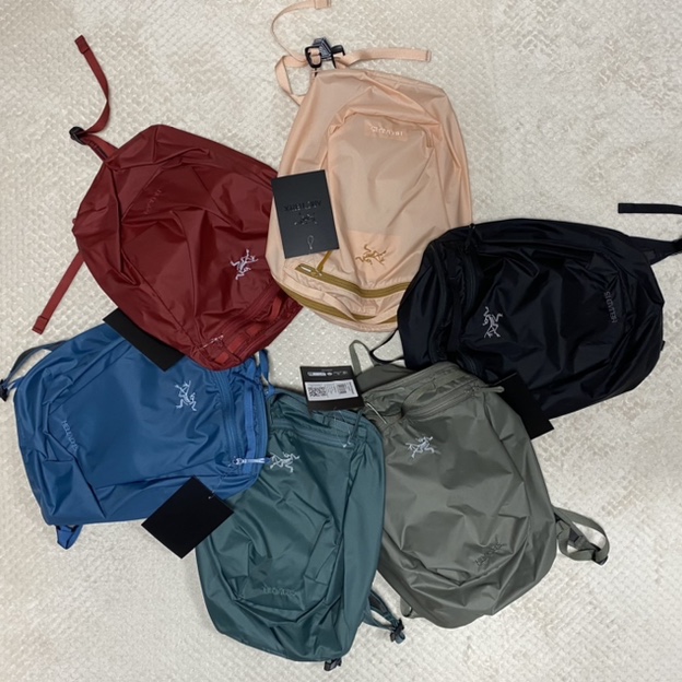 Arc'teryx Heliad 15 Backpack Black, Arc'teryx Heliad 15 Backpack Light Hazelnut 착용 스타일