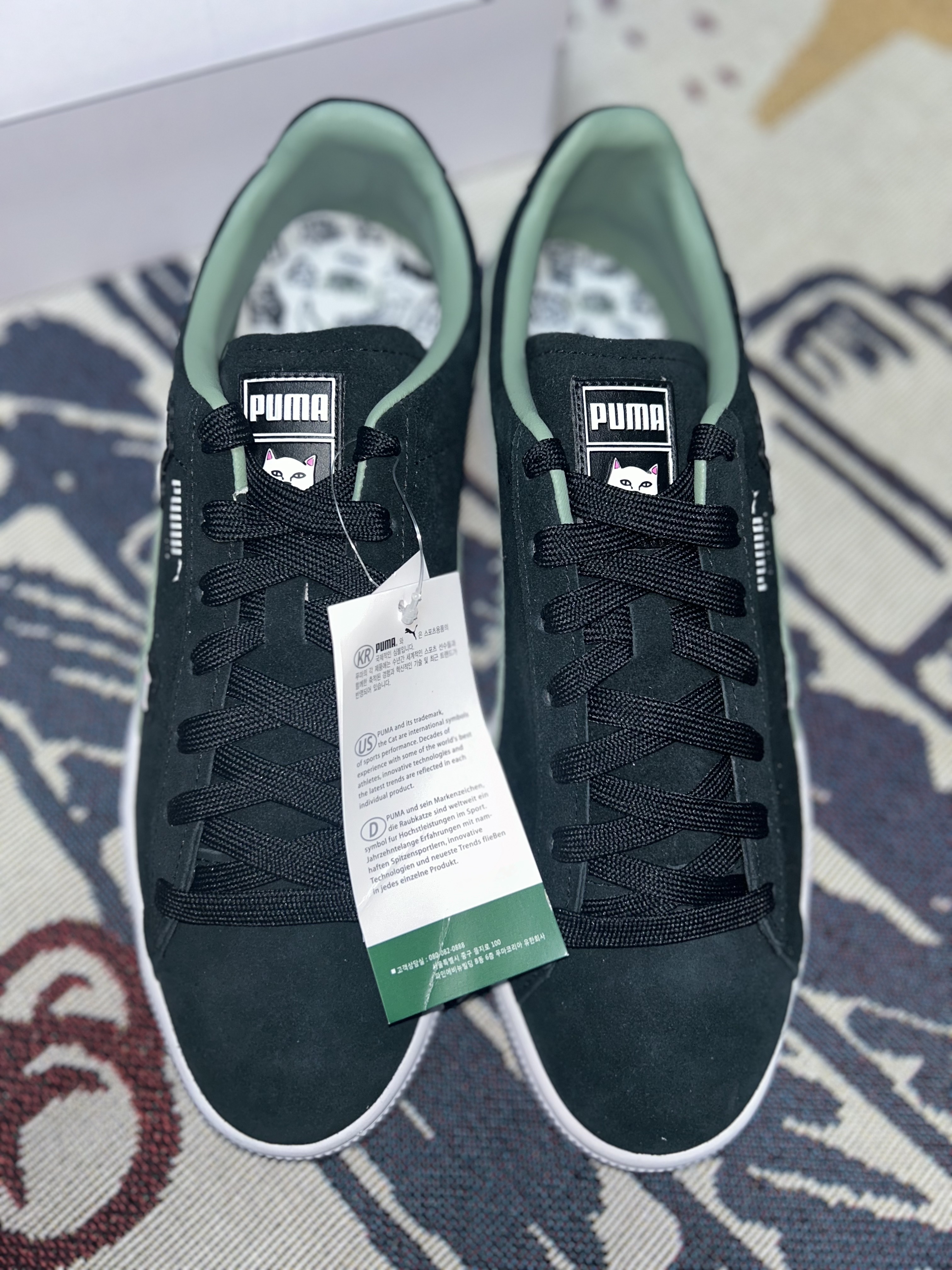 Puma x RIPNDIP Suede Black Eucalyptus 착용 스타일 - 2