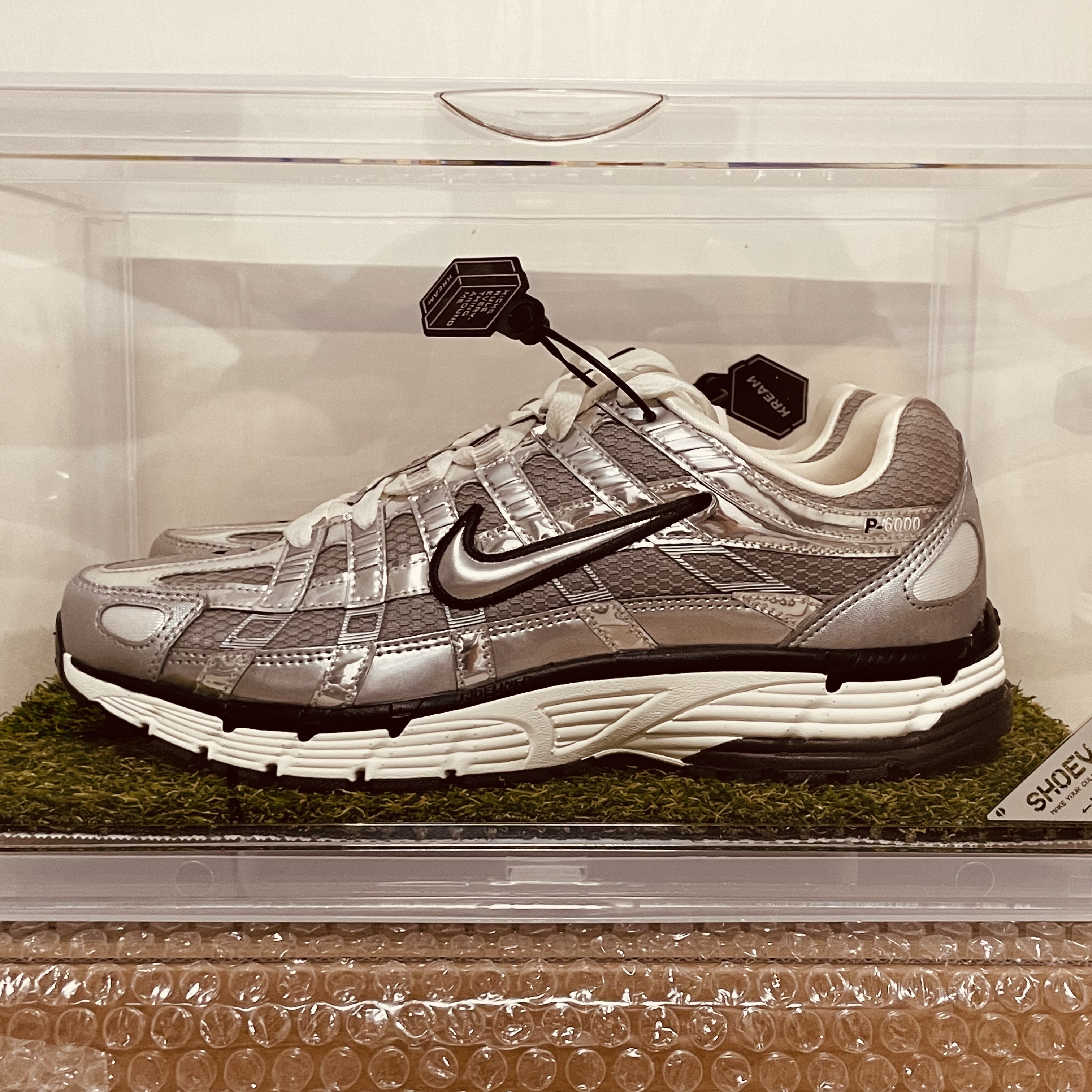Nike P-6000 Metallic Silver 착용 스타일 - 2