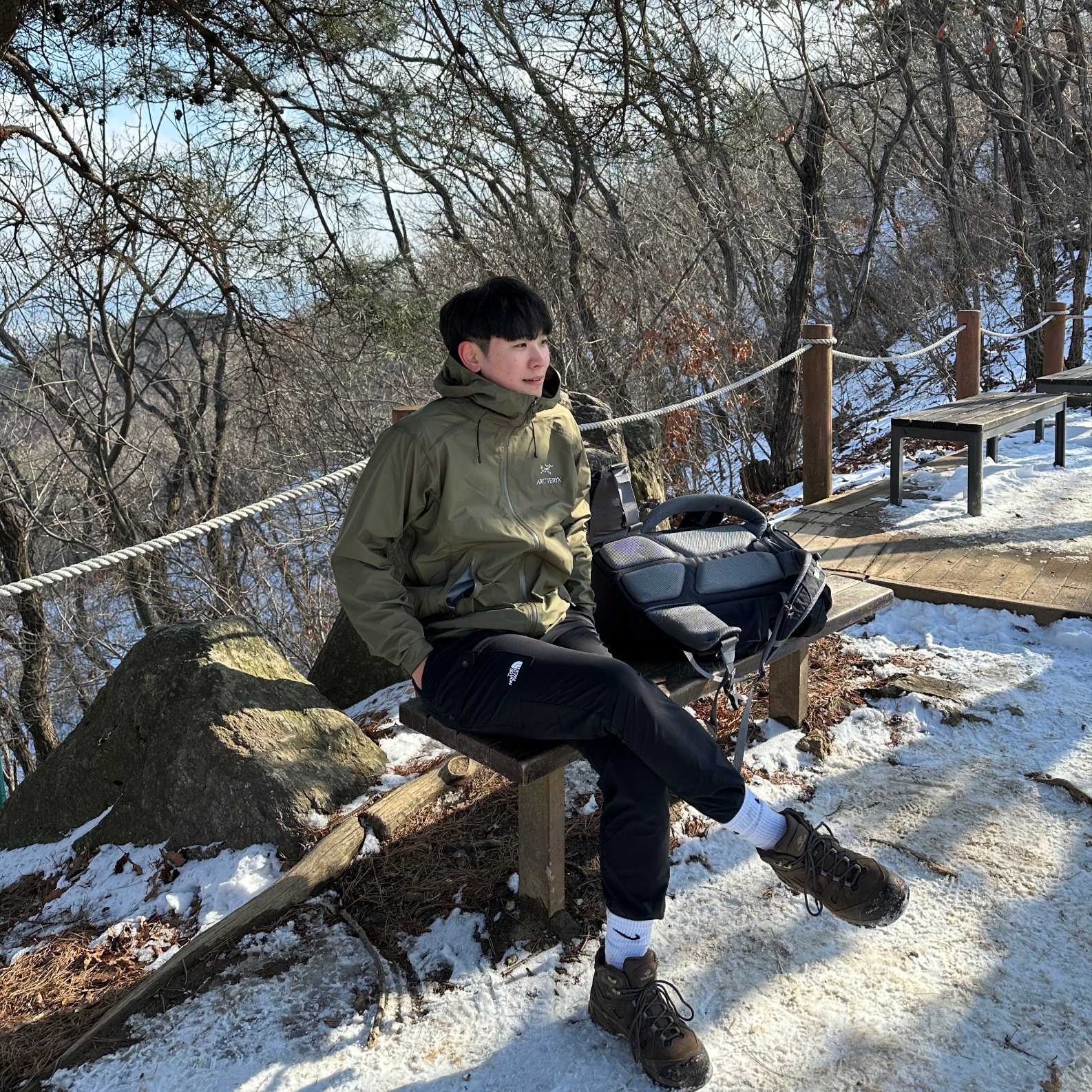 Nike ACG 36 Backpack Black, Arc'teryx Beta LT Jacket Tatsu 착용 스타일