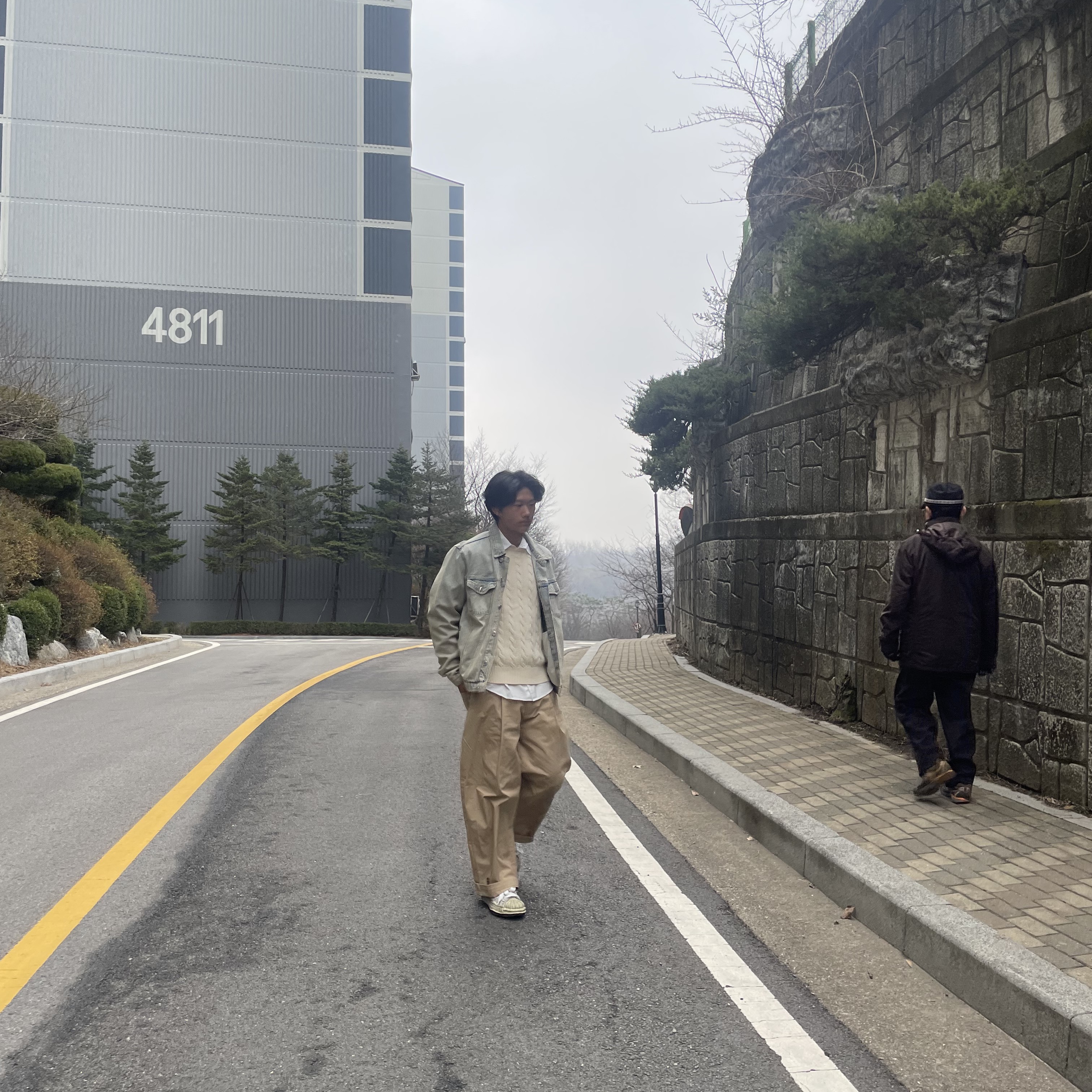 Maison Mihara Yasuhiro Peterson VL OG Sole Canvas Low-top Sneakers White, [30%적립] Polo Ralph Lauren Cable Knit Wool Cashmerer Sweater Andover Cream 착용 스타일 - 1