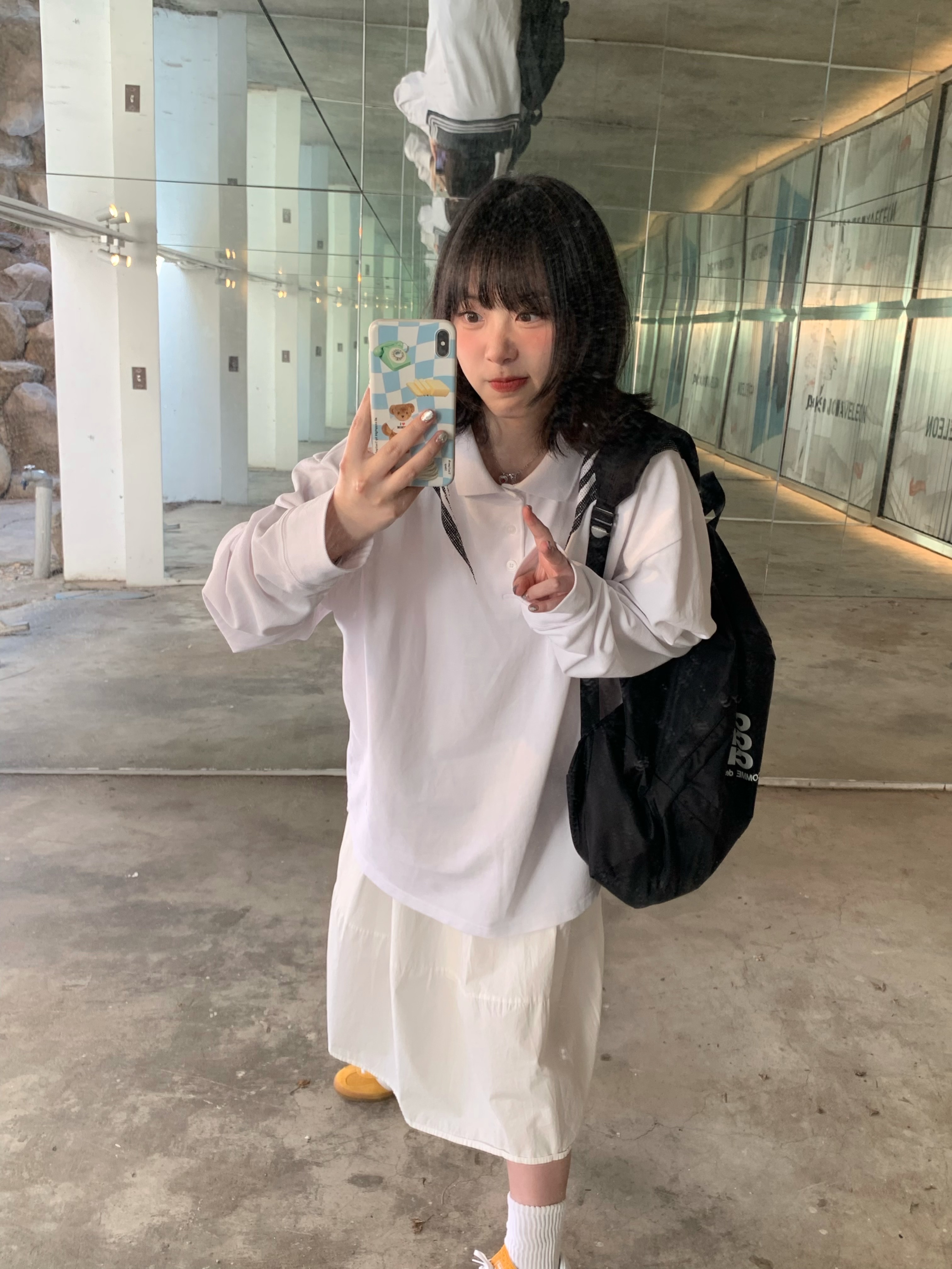 CDG Backpack Black, (W) Adidas Gazelle Indoor Orange Peel Cloud White 착용 스타일 - 5