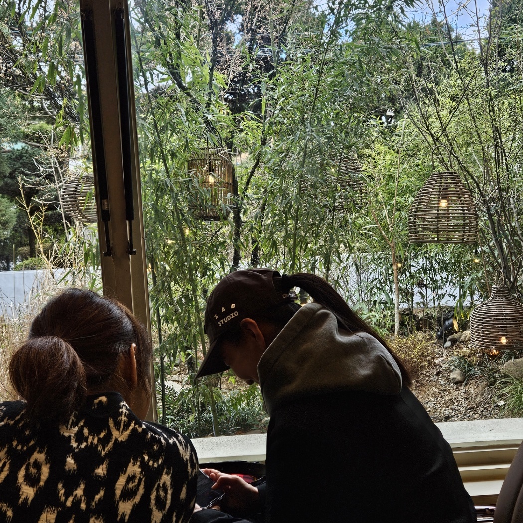 Carhartt WIP x IAB Studio Canvas 6-Panel Cap Tobacco 착용 스타일