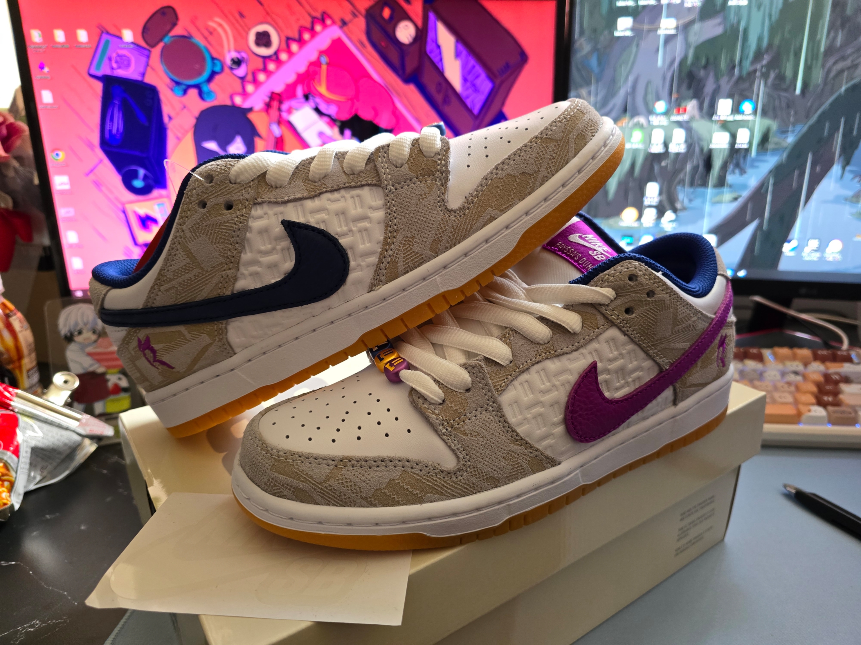 Nike x Rayssa Leal SB Dunk Low PRM Pure Platinum Vivid Purple 착용 스타일