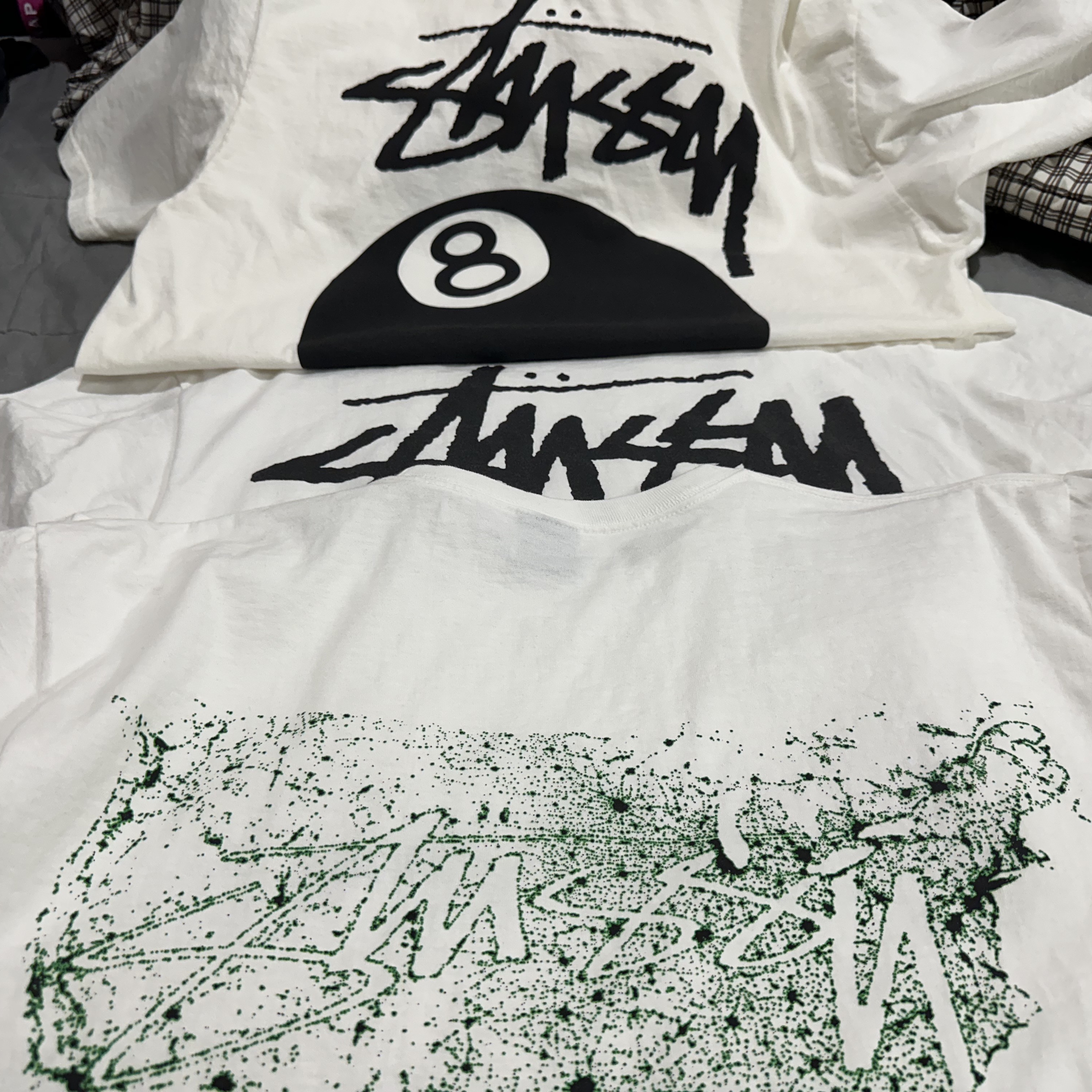 Stussy 8 Ball Pigment Dyed T-Shirt Natural, Stussy Tough Gear T-Shirt White 착용 스타일 - 3