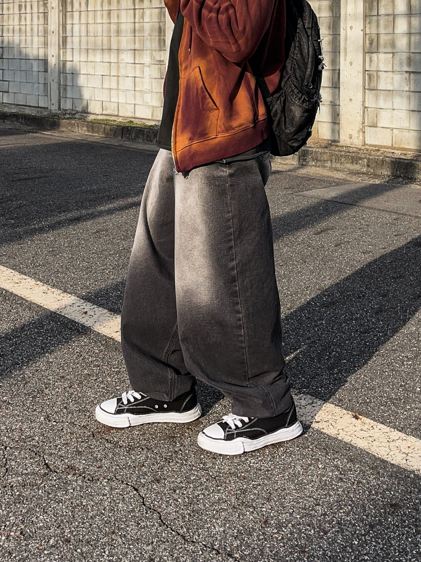 Maison Mihara Yasuhiro Peterson OG Sole Canvas Low Sneakers Black 착용 스타일 - 3