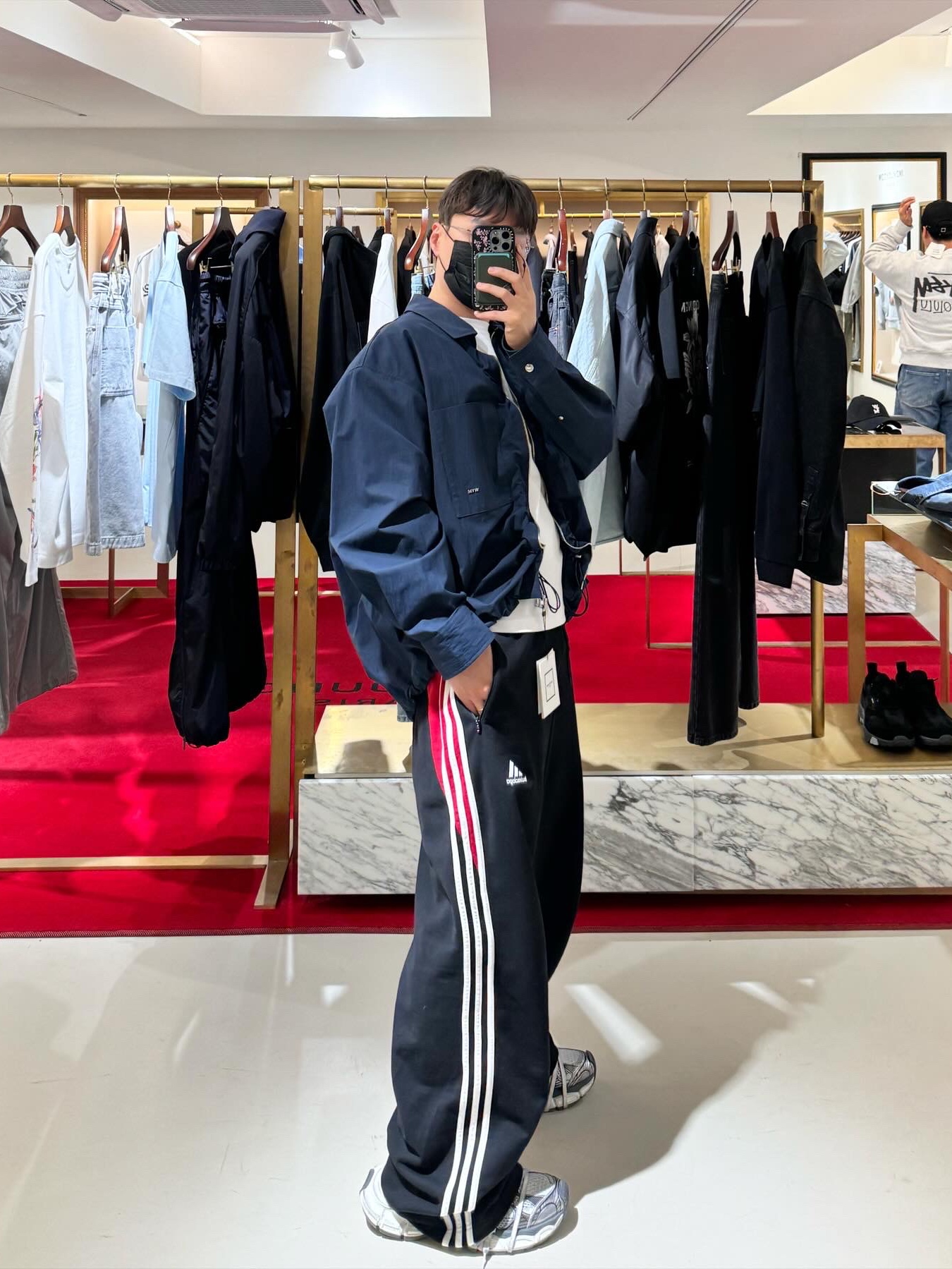 Balenciaga x Adidas Fleece Baggy Sweatpants Black, Balenciaga 3XL Sneakers Grey White Red 착용 스타일 - 2