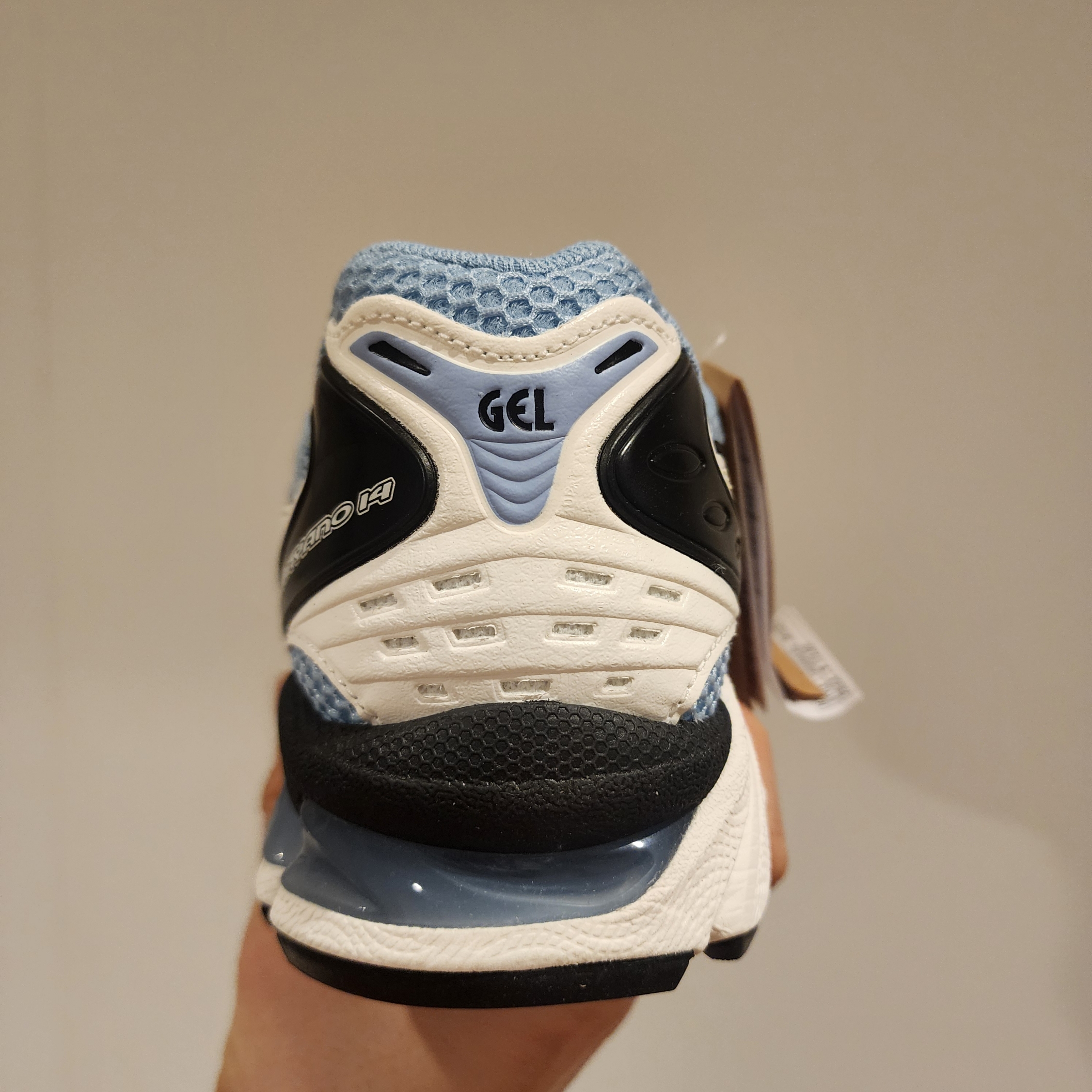 Asics Unlimited Gel-Kayano 14 Mist Cream 착용 스타일 - 2