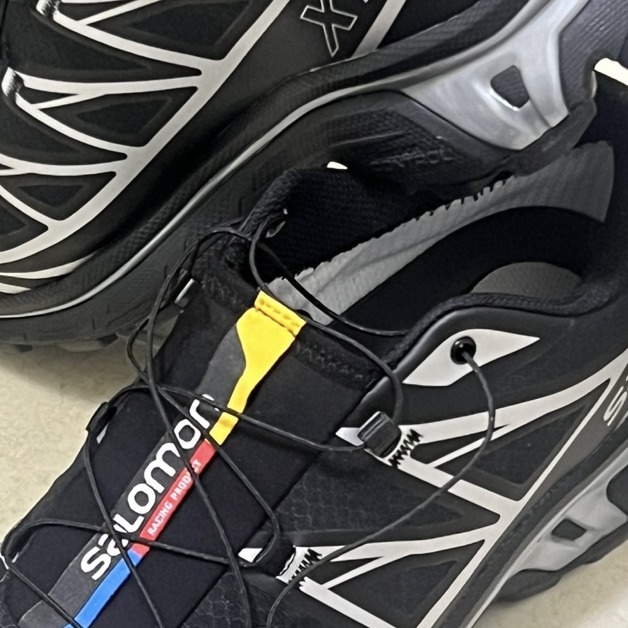 Salomon XT-6 GTX Black Silver 착용 스타일