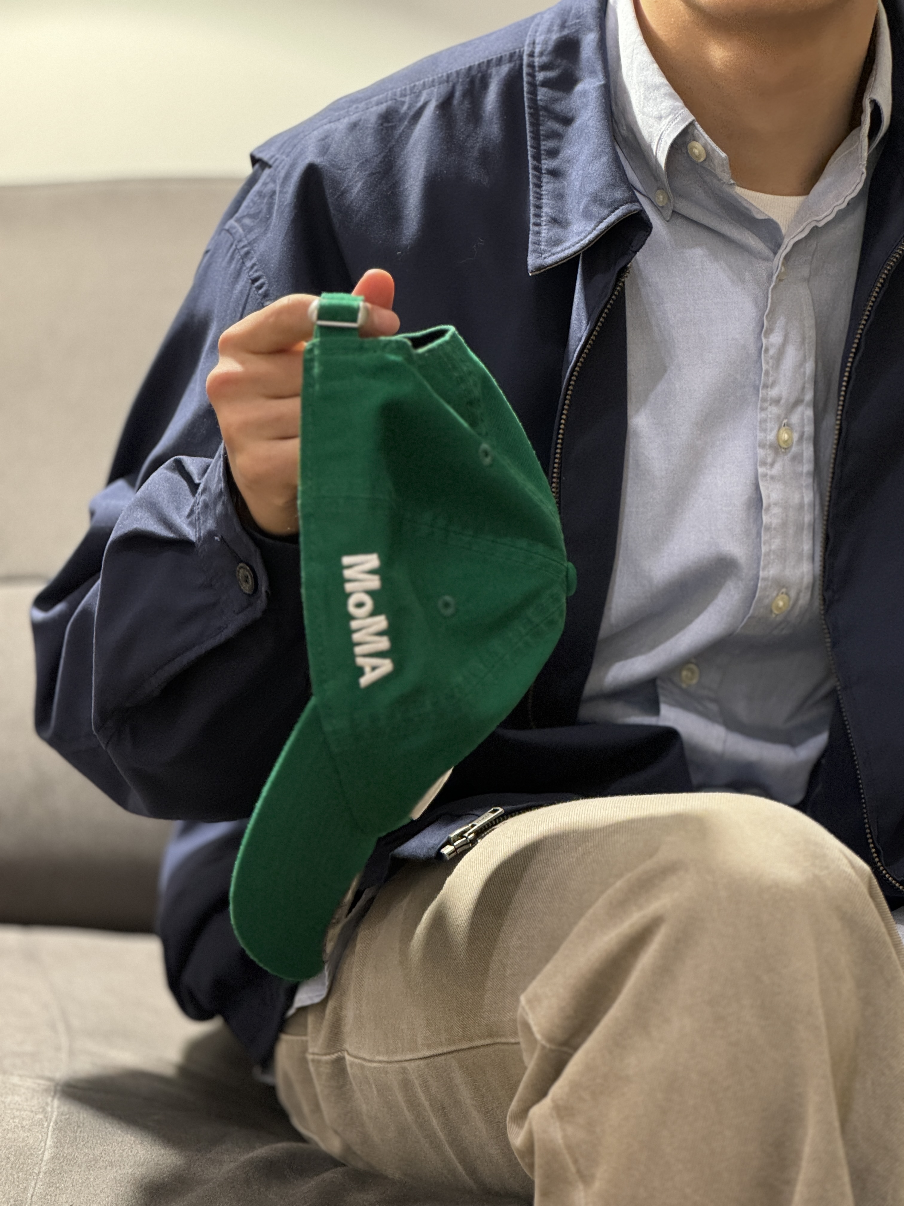 New Era x MoMA New York Yankees Cap Kelly Green, Adidas Samba OG Cloud White 착용 스타일 - 1